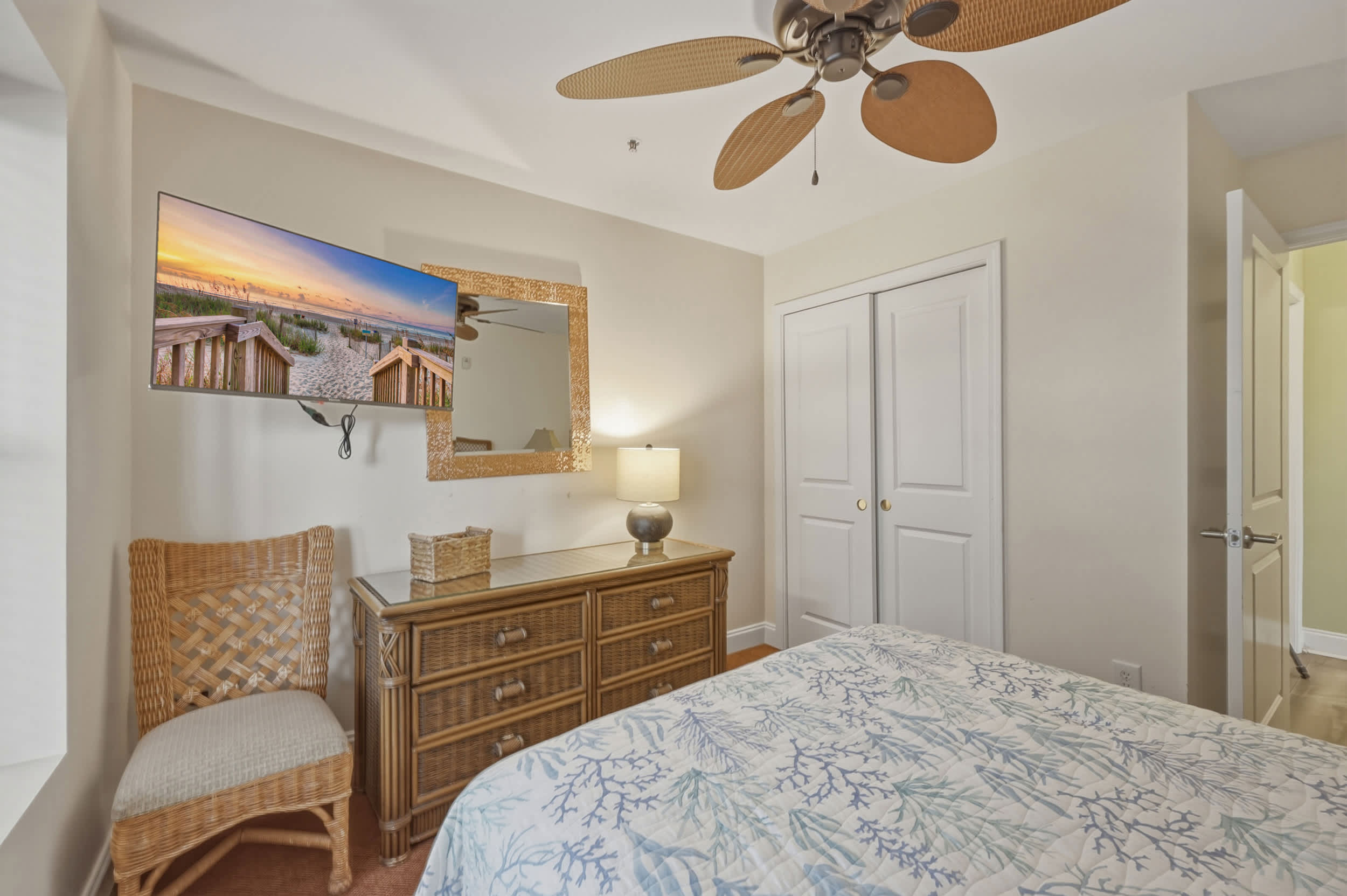 Tropical Tide Large Group Beach Retreat Sleeps 24