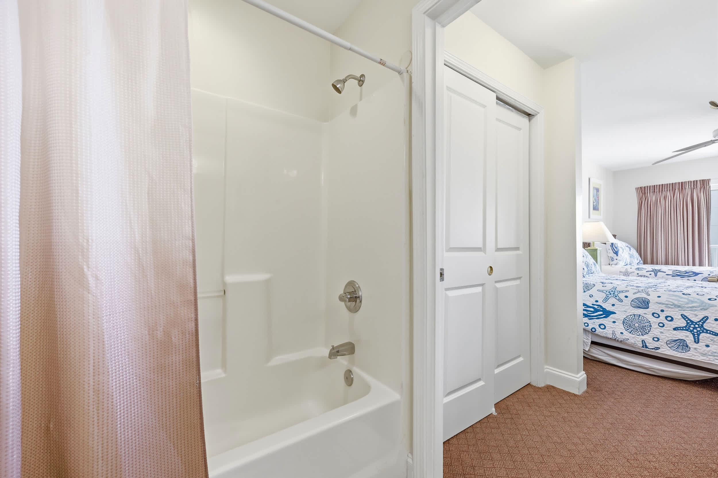 Tropical Tide Large Group Beach Retreat Sleeps 24