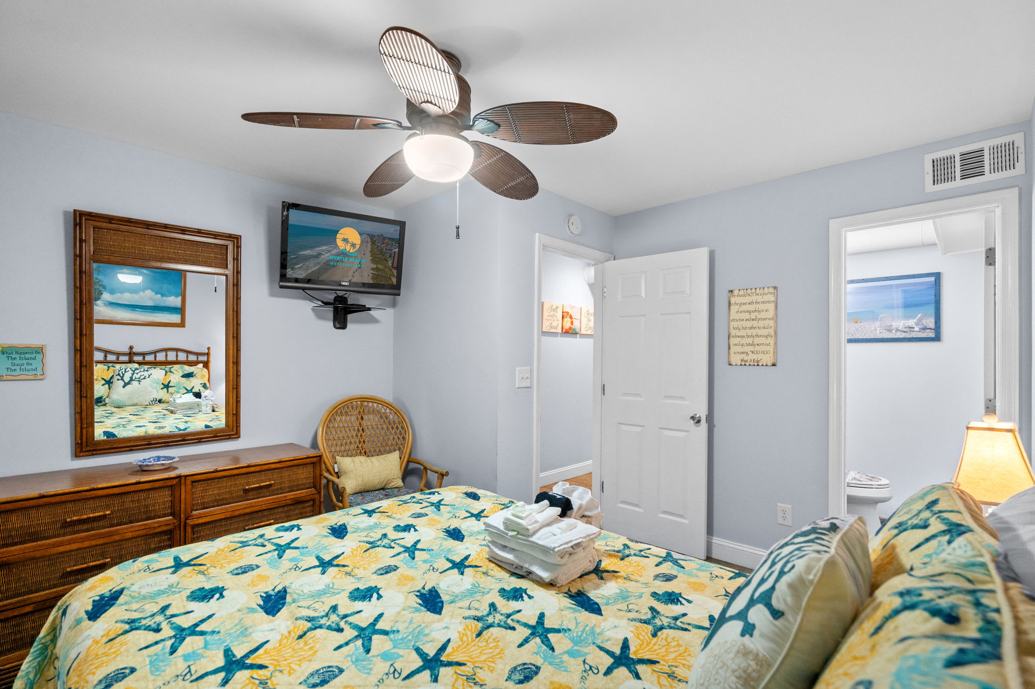 Pelicans Watch 218 Ocean Nearby | Photo 22