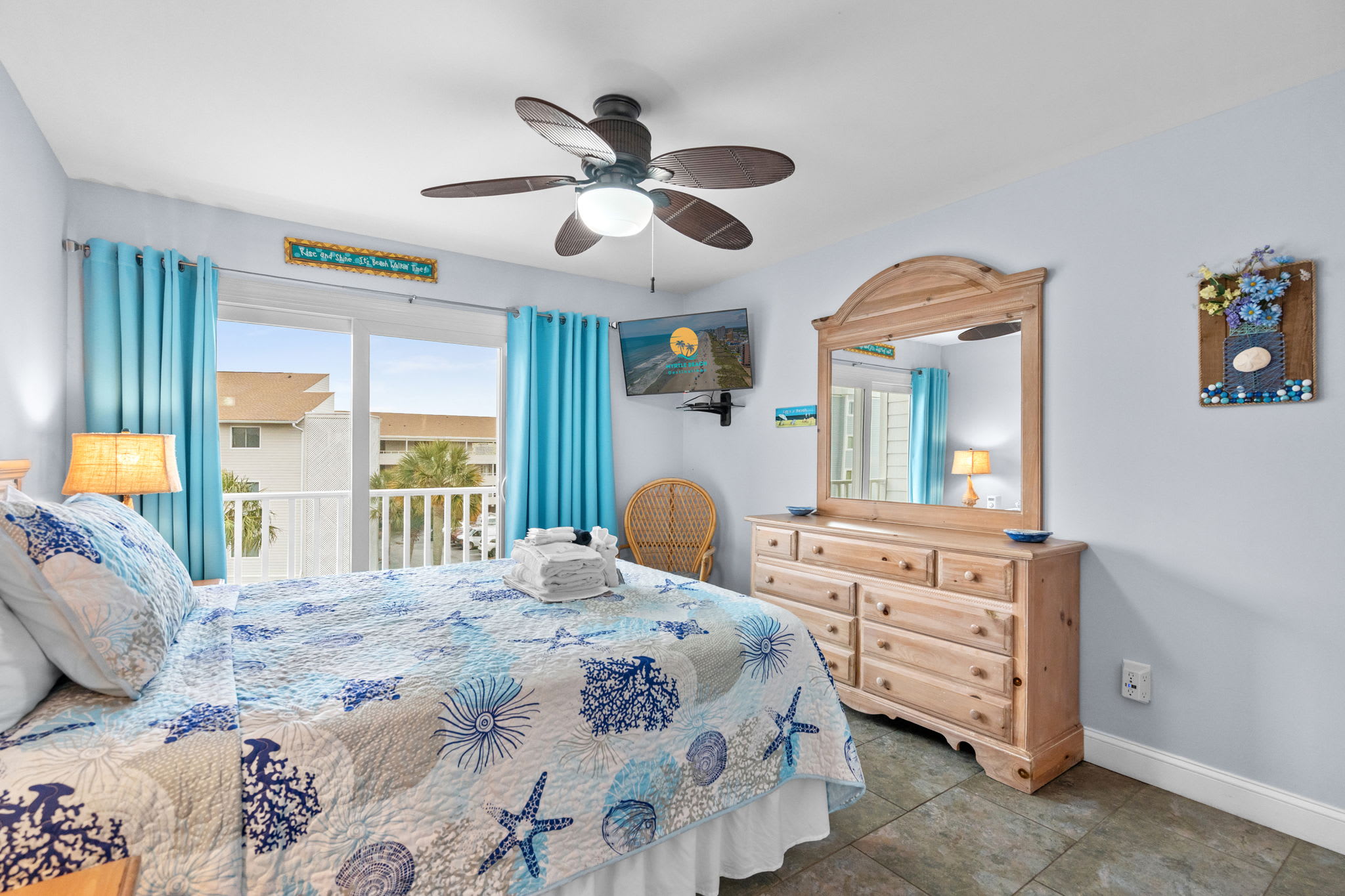 Pelicans Watch 218 Ocean Nearby | Photo 17