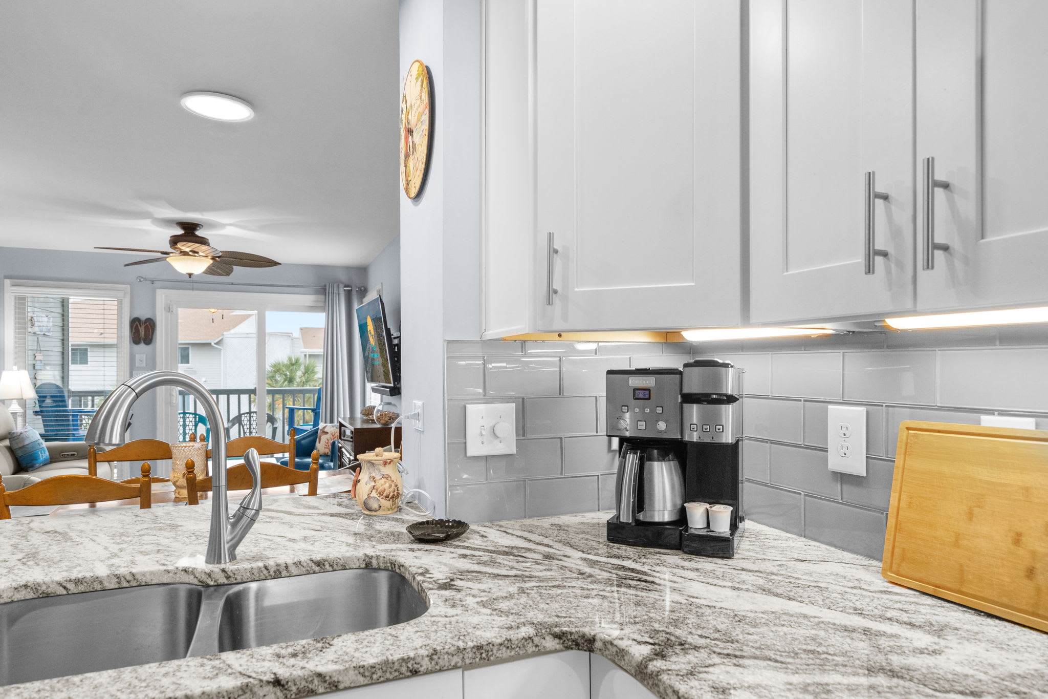 Pelicans Watch 218 Ocean Nearby | Photo 15