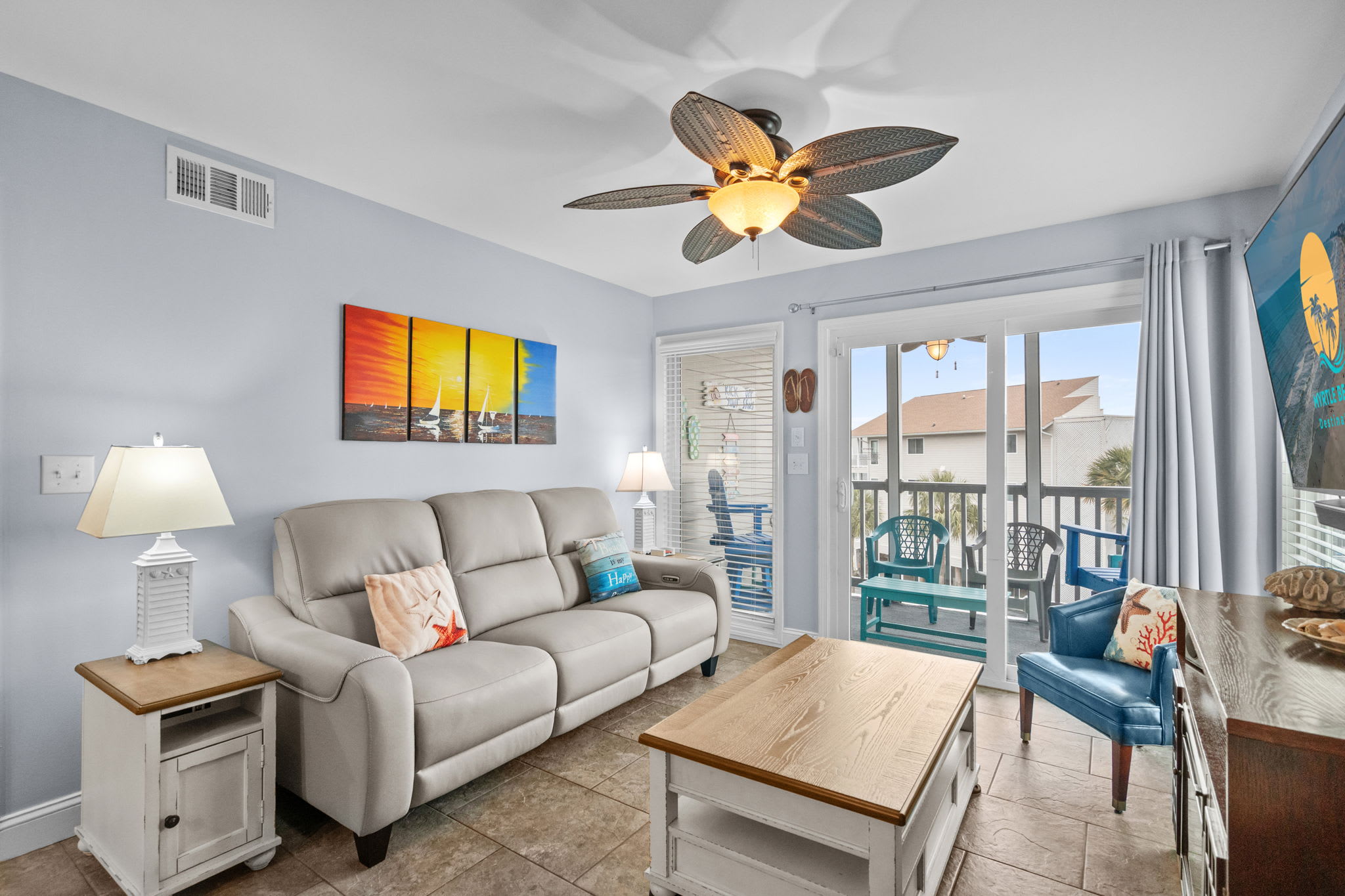 Pelicans Watch 218 Ocean Nearby | Photo 10