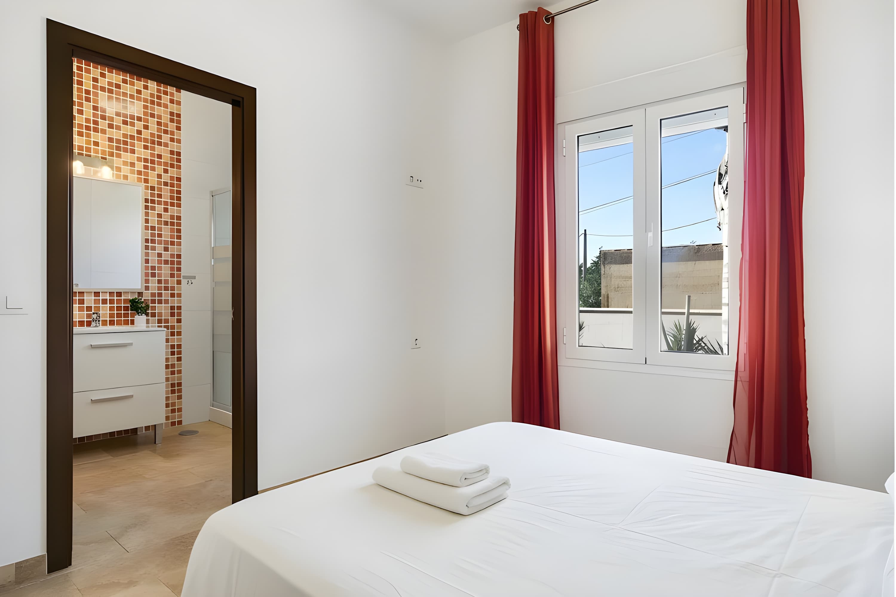 Villa con piscina privada, terraza y Wi-Fi - image 17