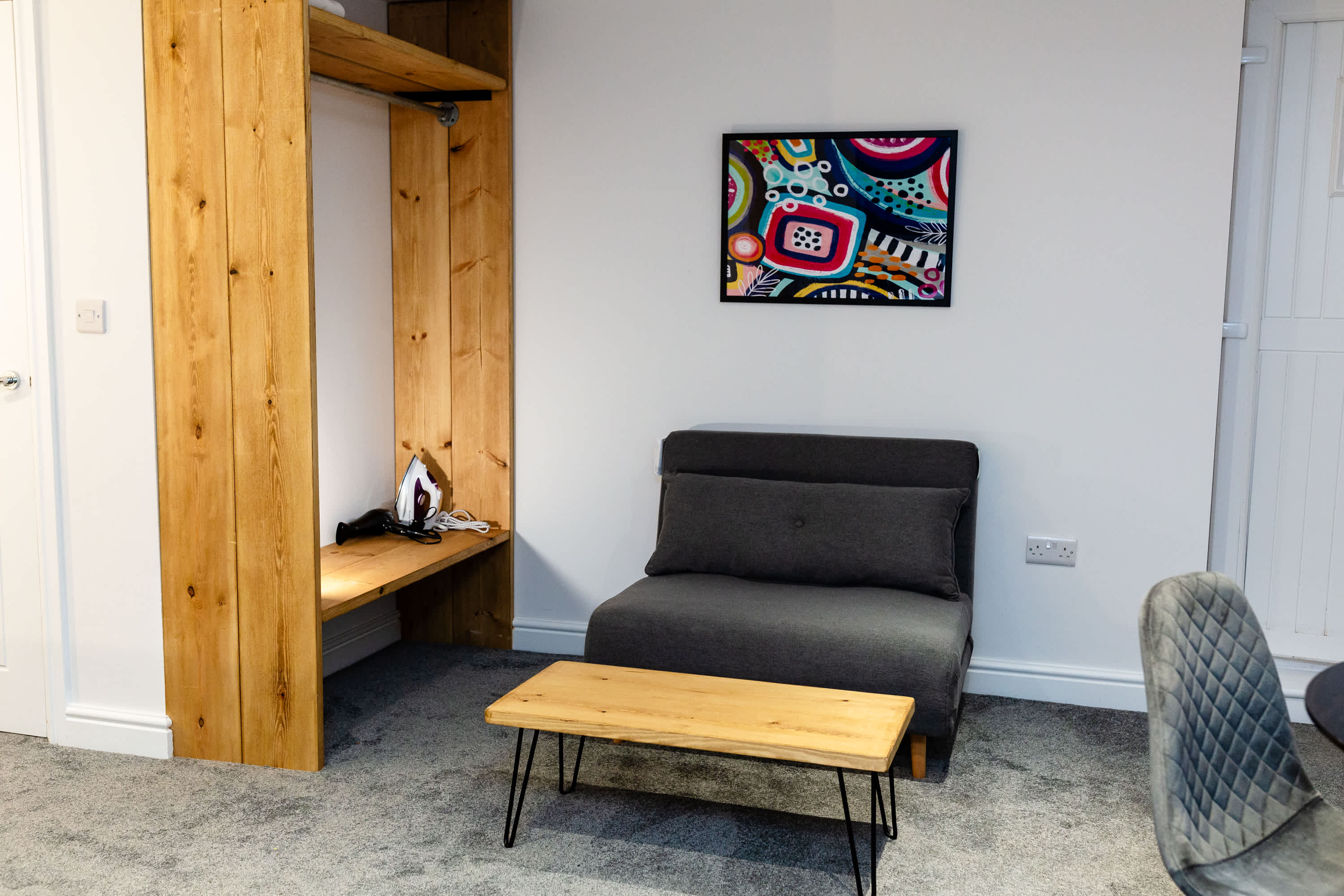 Modern Studio w/Free Parking & Wi-Fi, Doncaster in Thorne Road 59 DN1 2EX - Property image 12 - VivreStays