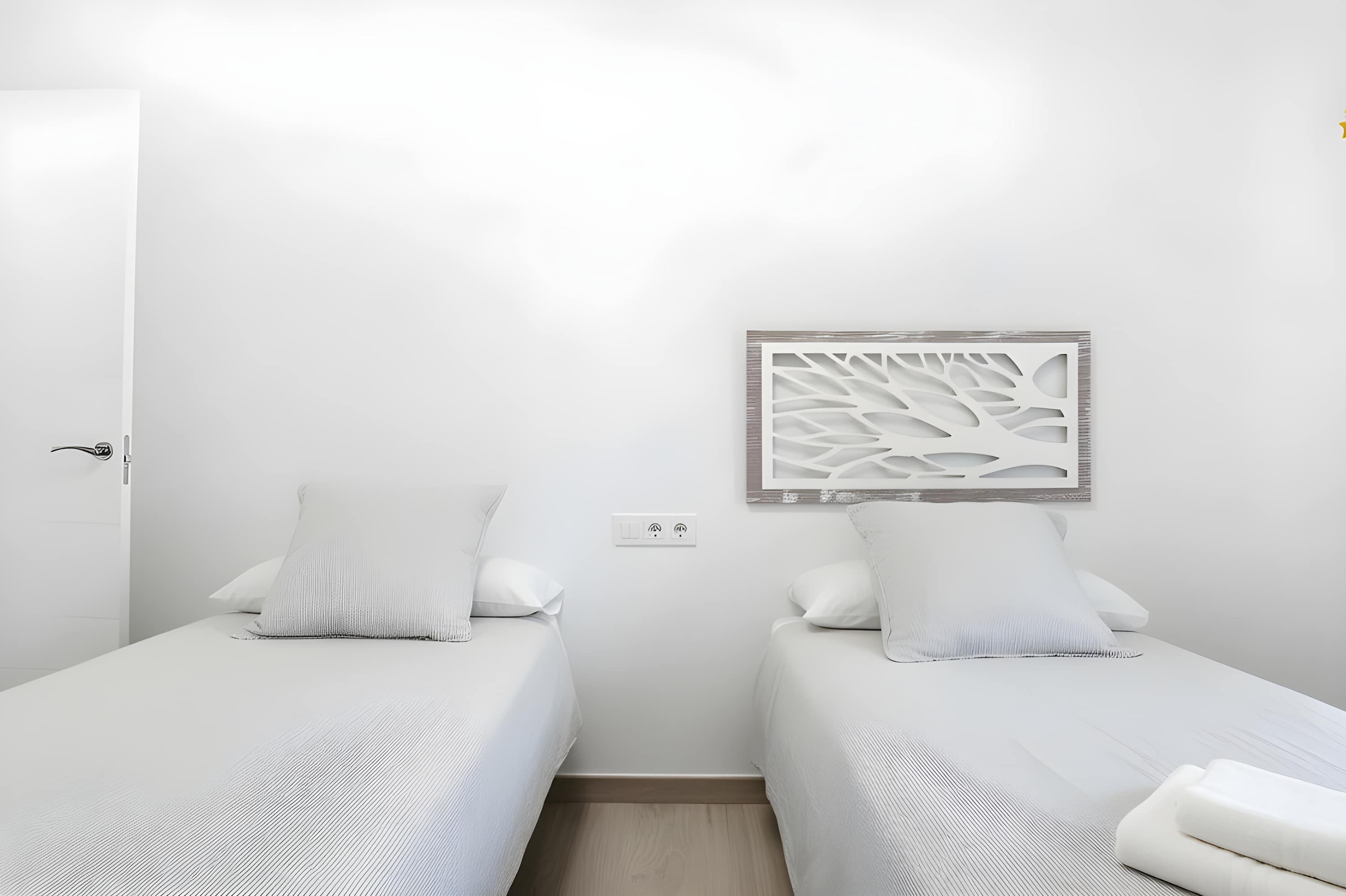 Villa con piscina privada, terraza privada - image 6