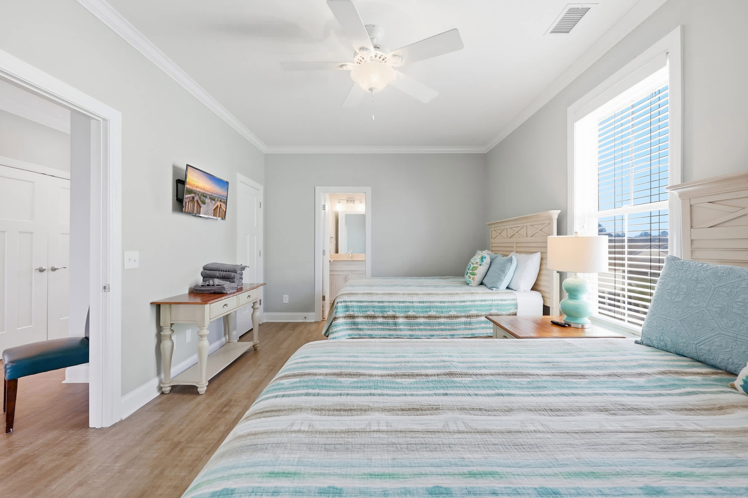 Anchor Down Luxury Ocean View Beach House w Pool