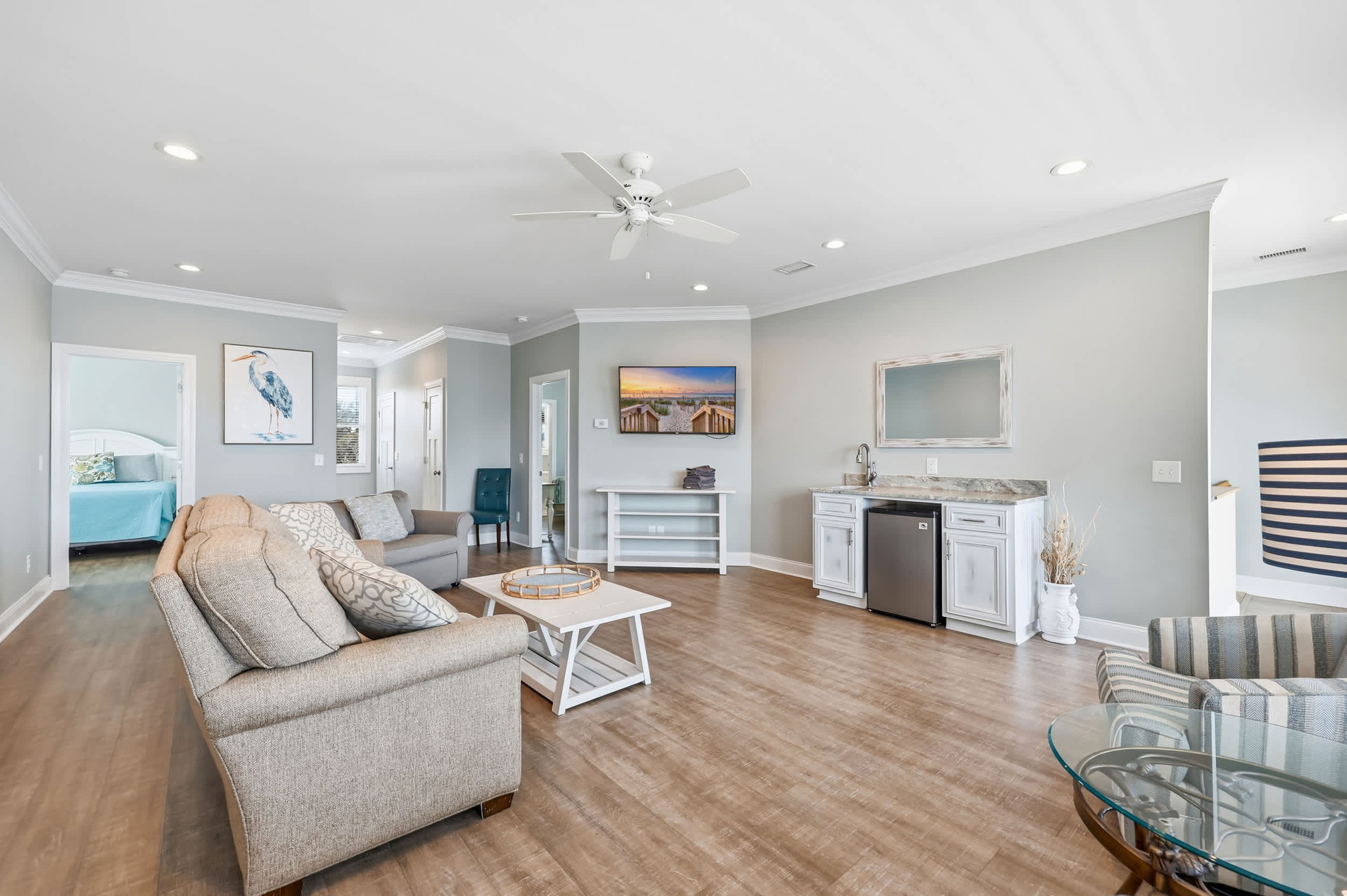 Anchor Down Luxury Ocean View Beach House w Pool