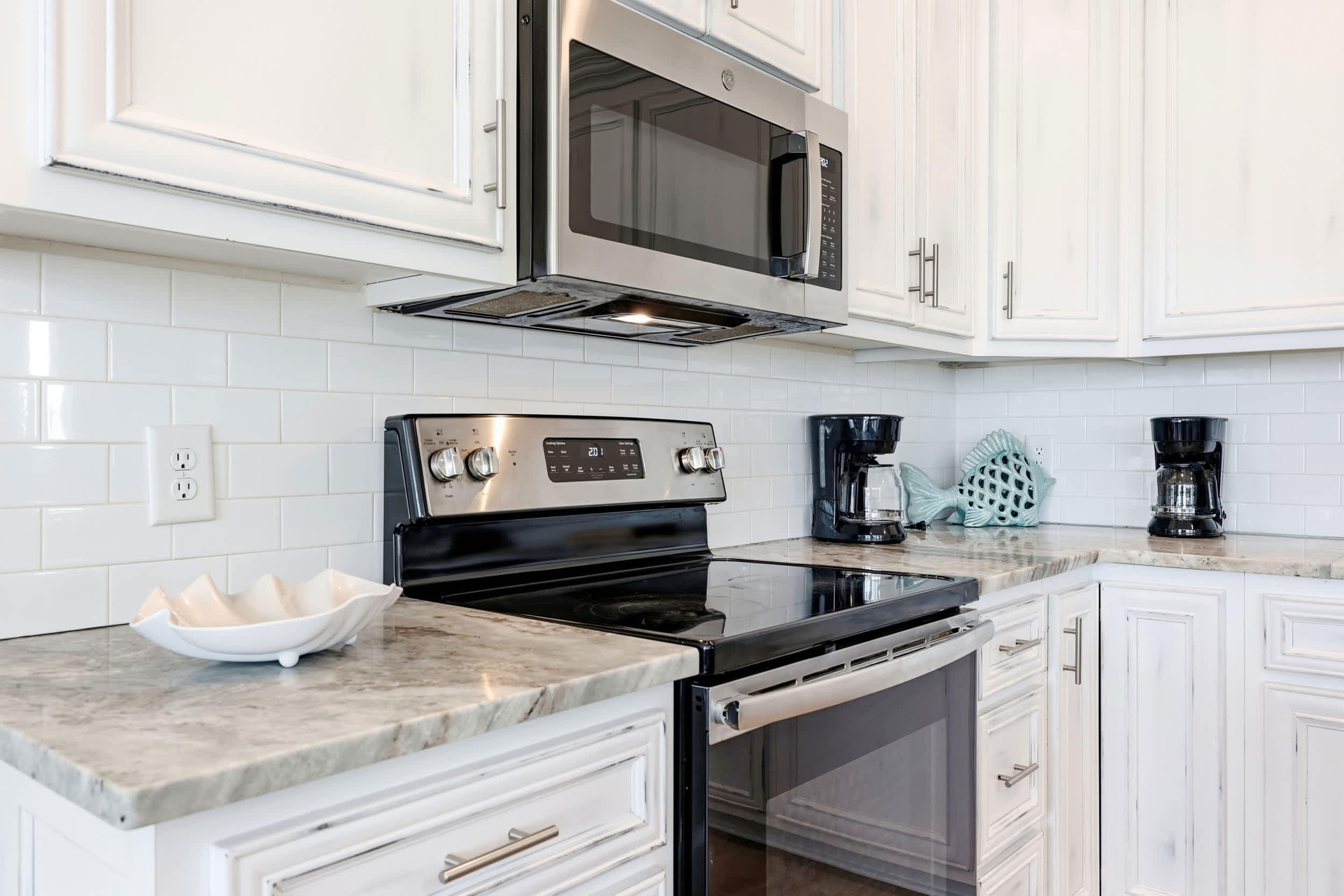 Anchor Down Luxury Ocean View Beach House w Pool