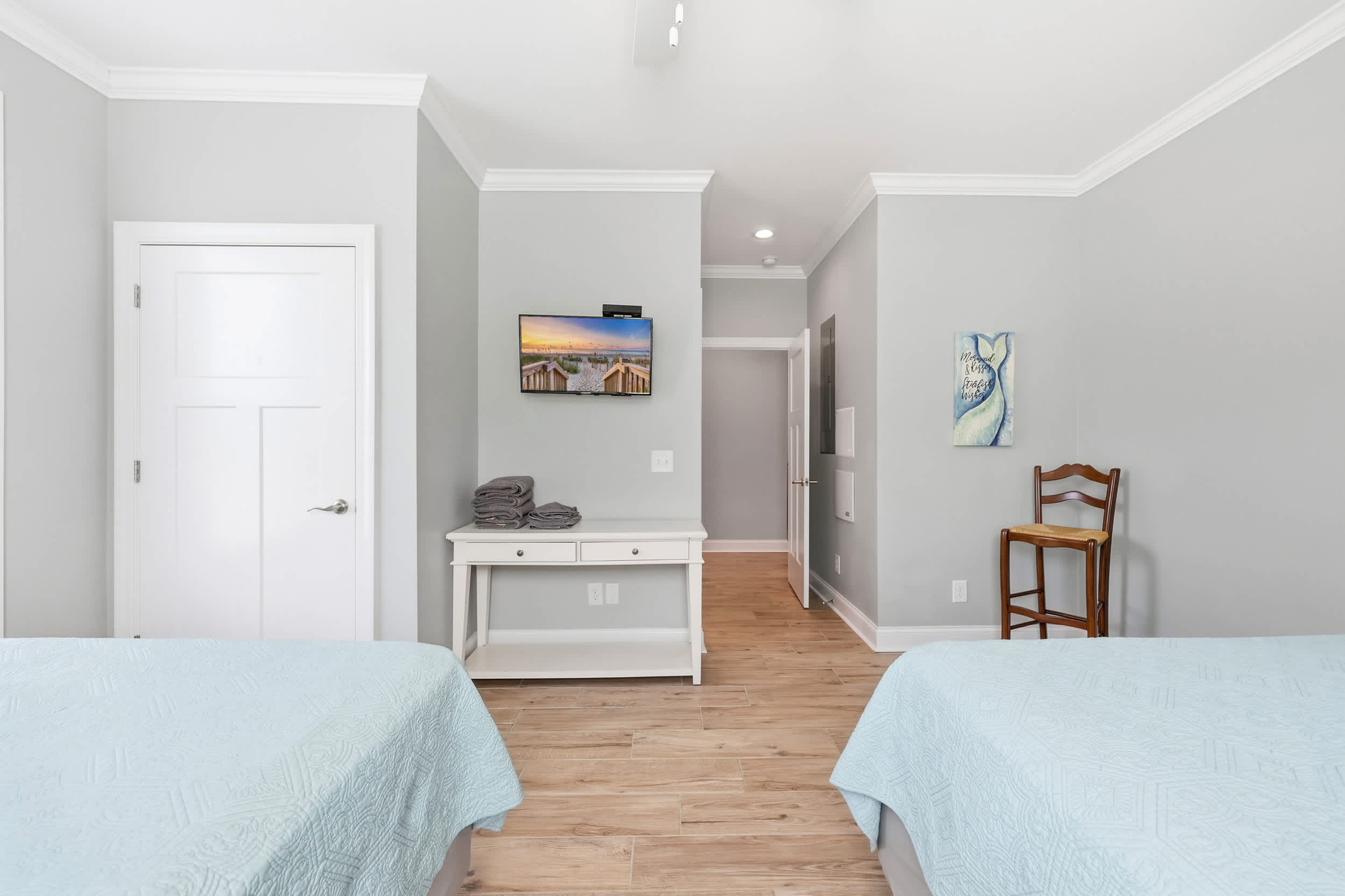 Anchor Down Luxury Ocean View Beach House w Pool