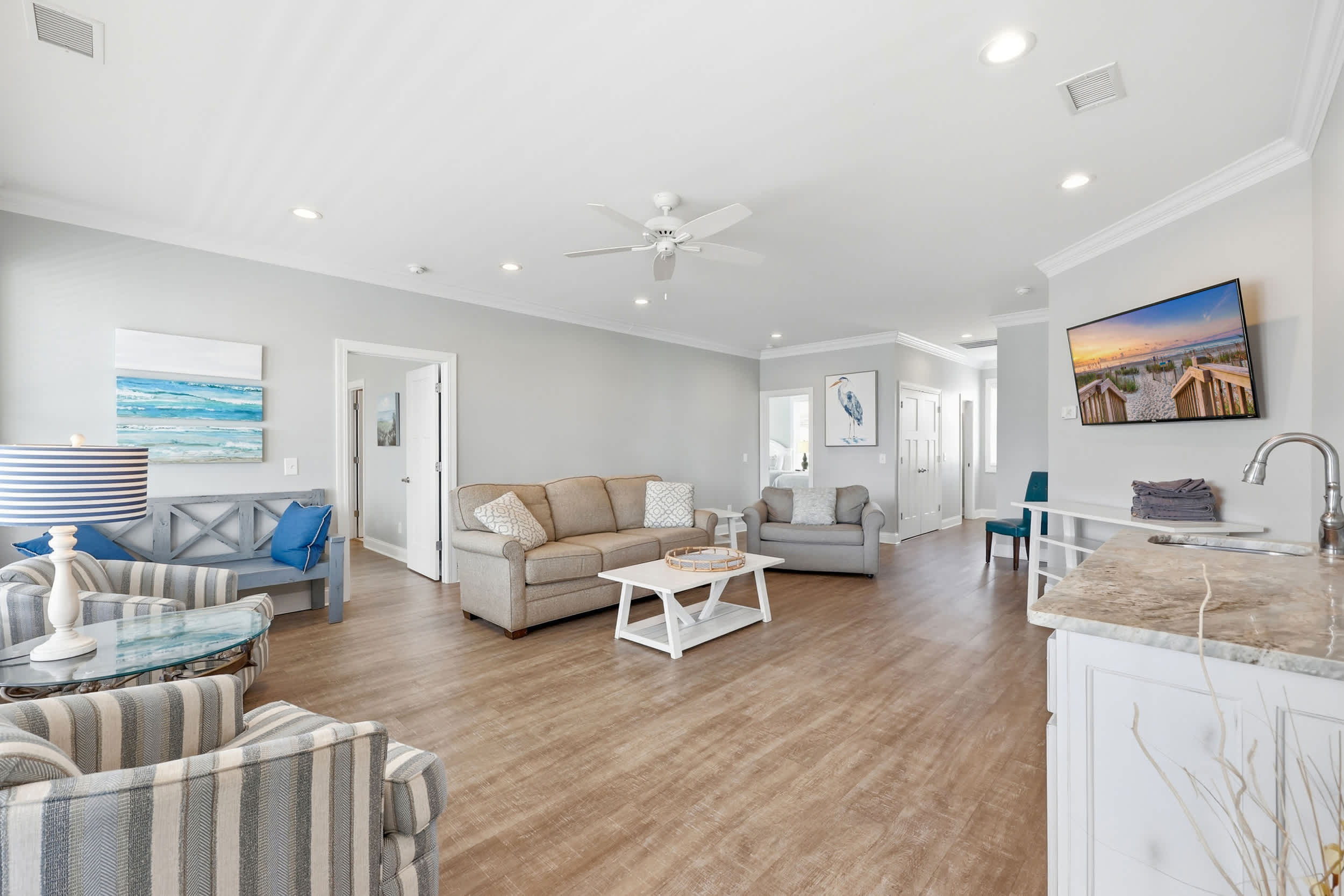 Anchor Down Luxury Ocean View Beach House w Pool