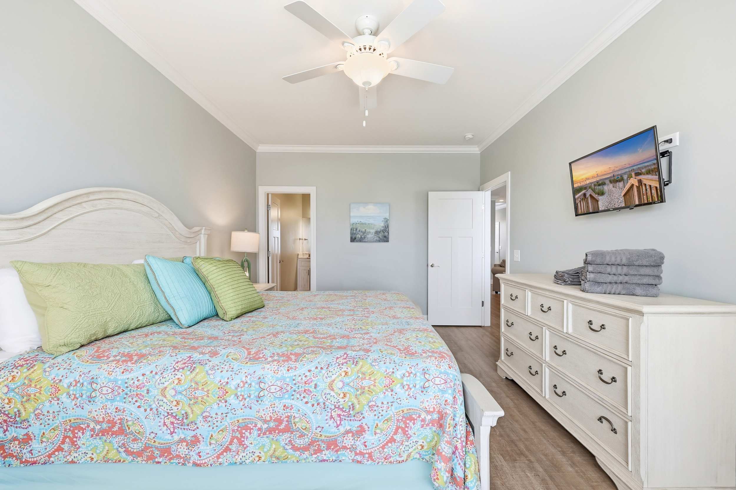 Anchor Down Luxury Ocean View Beach House w Pool