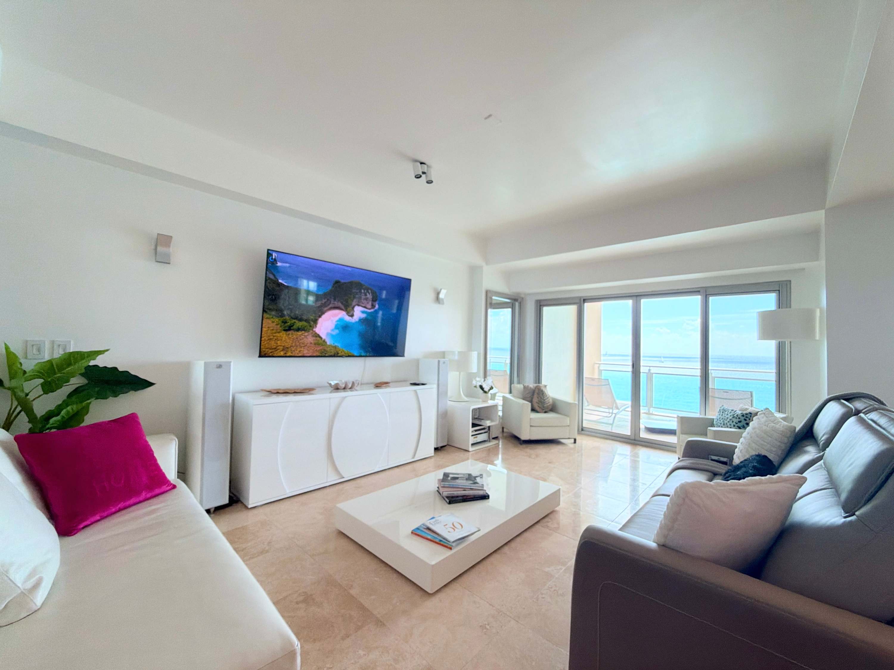 SeaAmore Luxury Condo at The Cliff · Cupecoy | SeaLaVie SXM — photo 2
