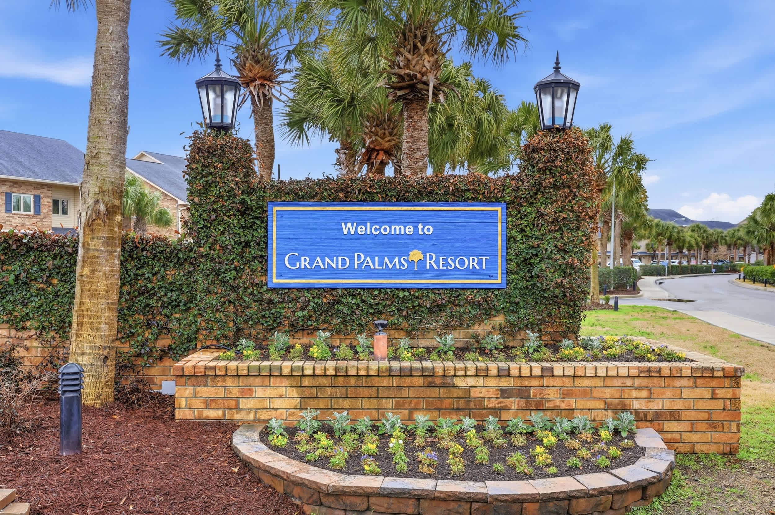 Grand Palms Villa w Pool May 1-Oct 1