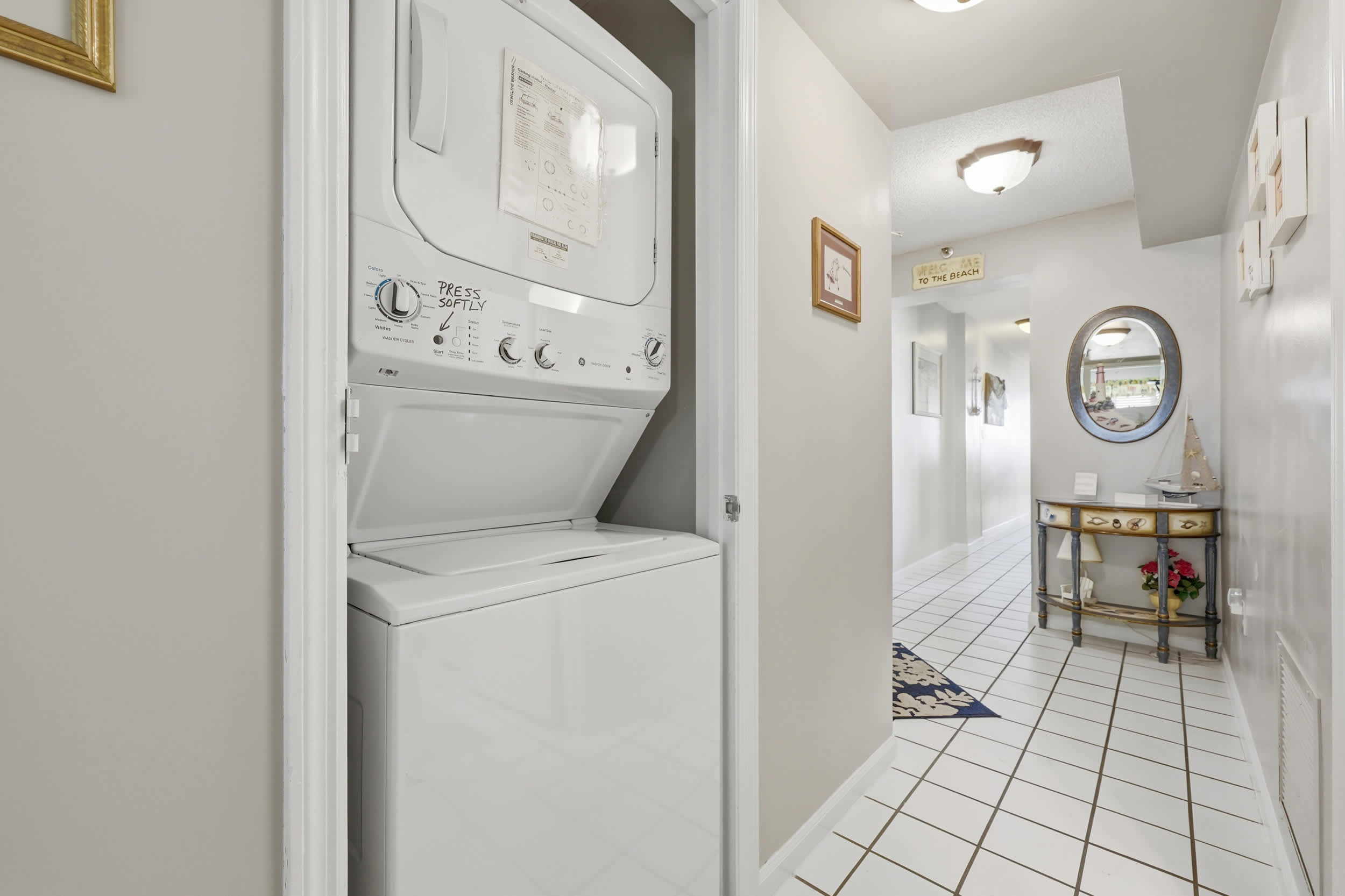 The Pinnacle Oceanfront Suite 2 Balconies  Top Location