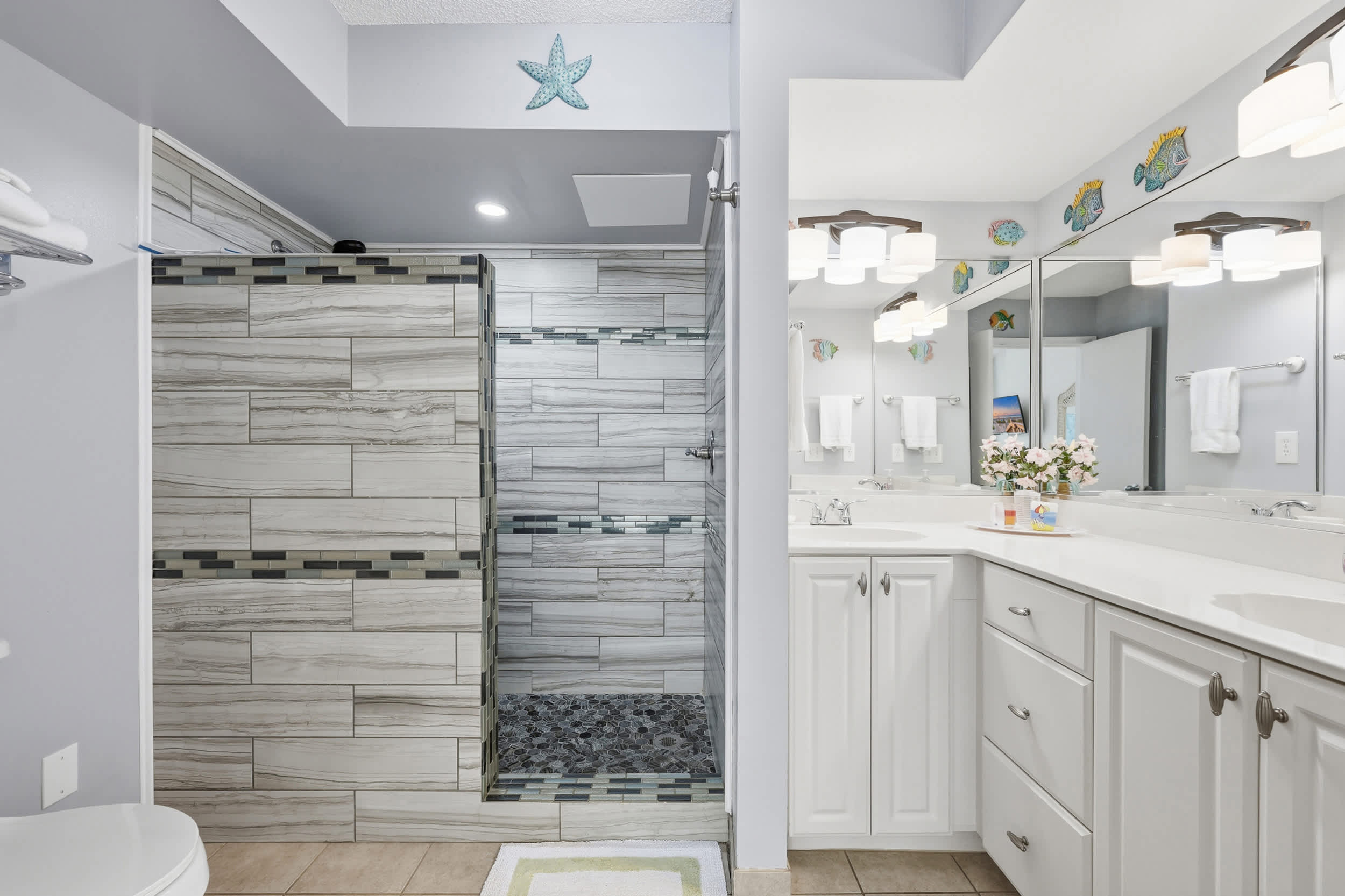 The Pinnacle Oceanfront Suite 2 Balconies  Top Location