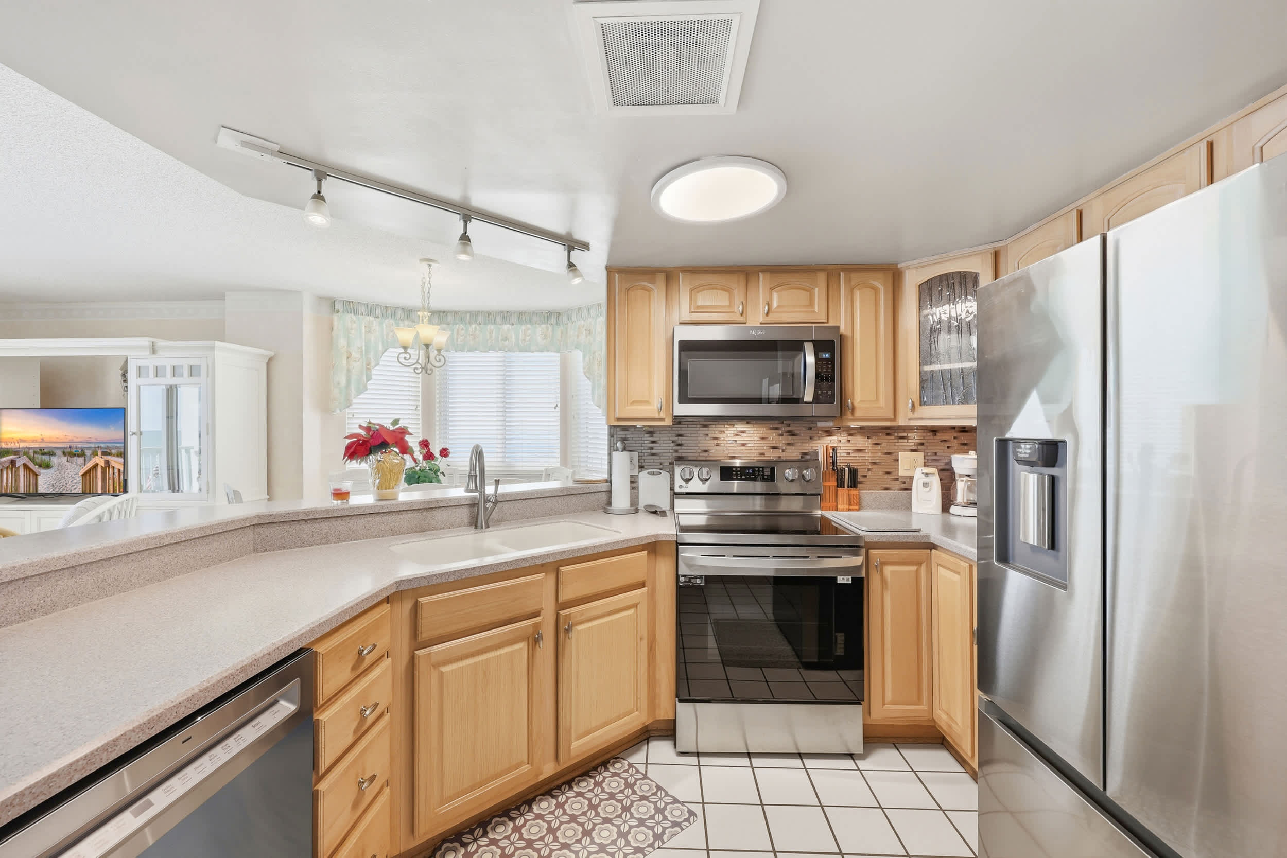 The Pinnacle Oceanfront Suite 2 Balconies  Top Location