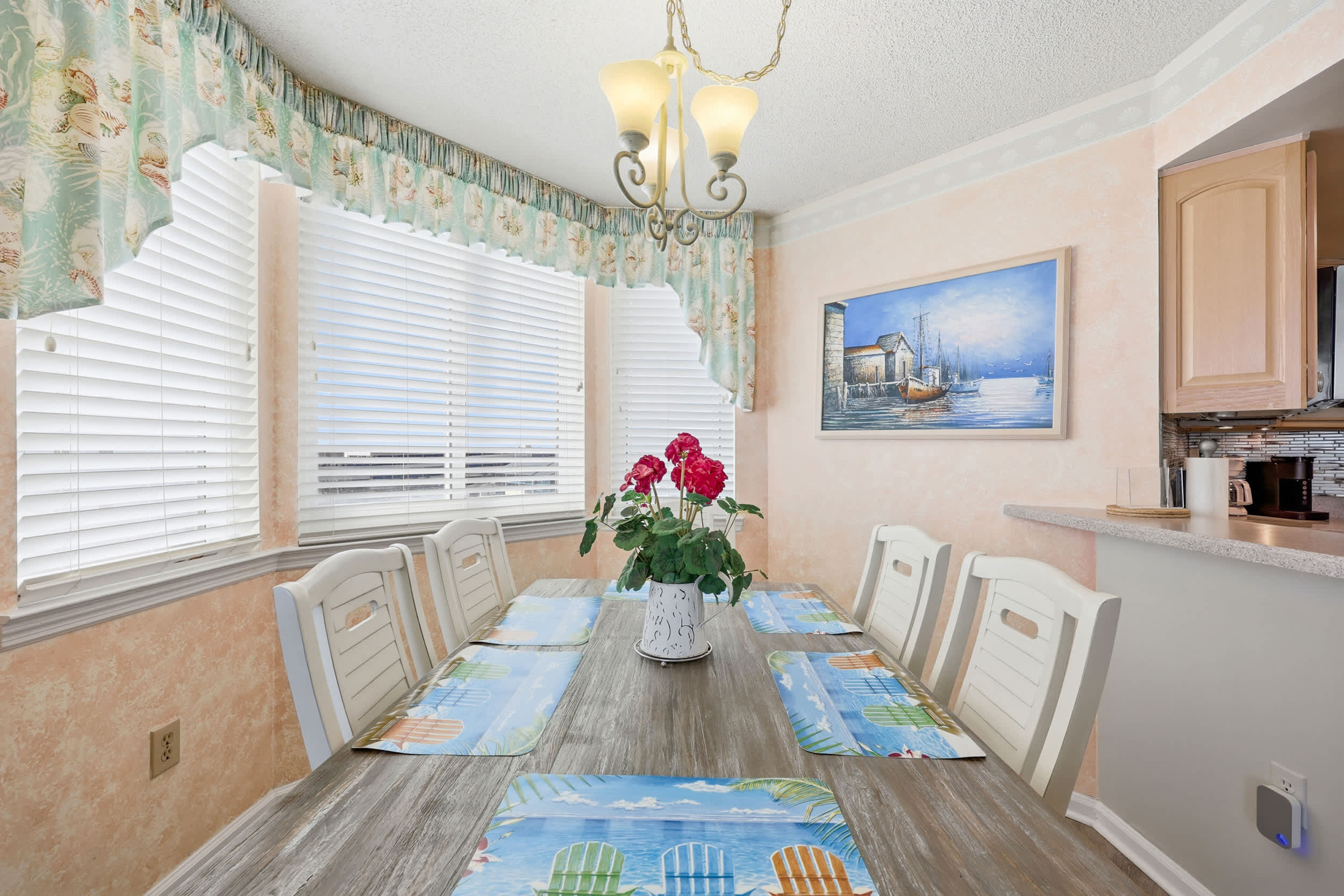 The Pinnacle Oceanfront Suite 2 Balconies  Top Location