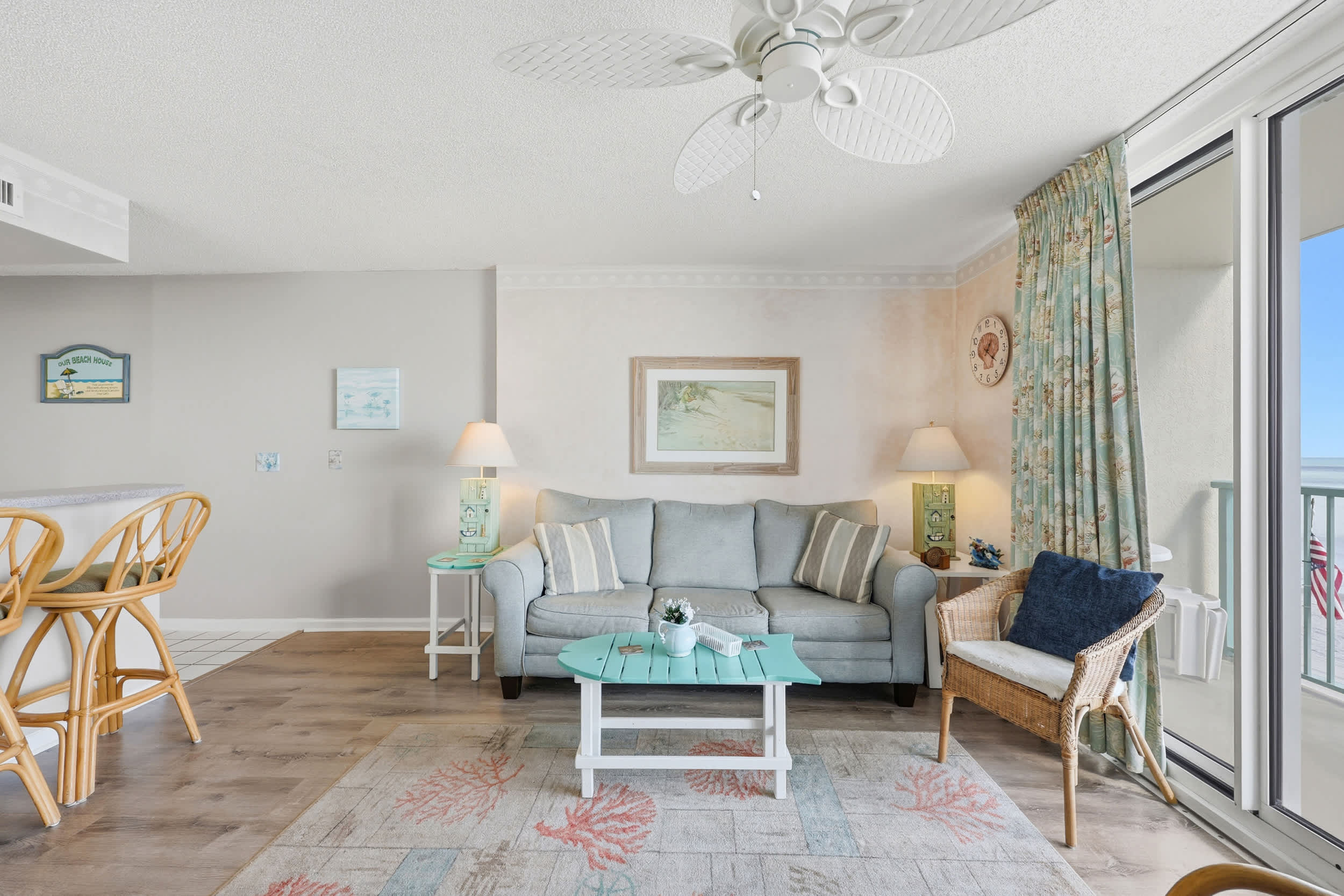 The Pinnacle Oceanfront Suite 2 Balconies  Top Location