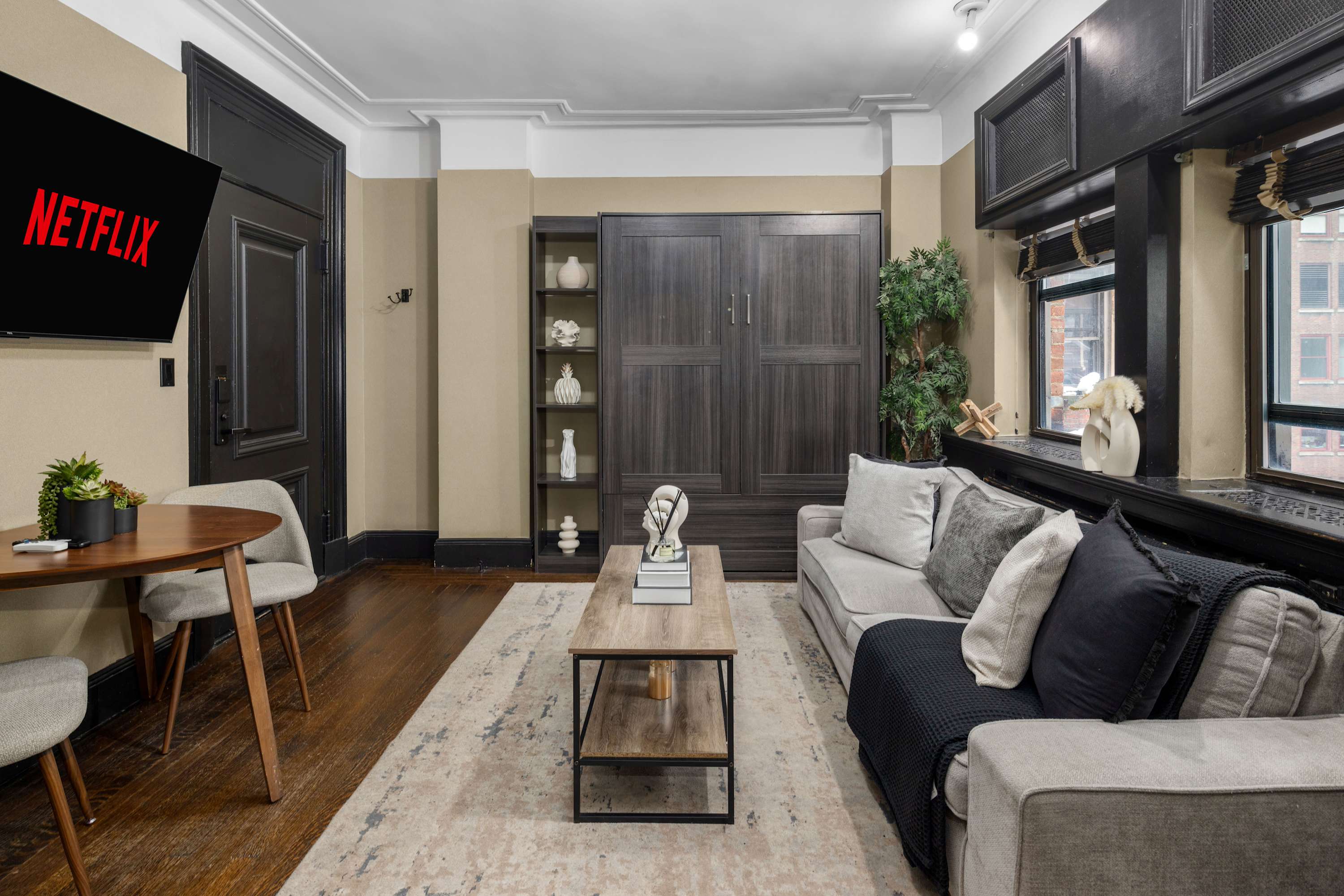 Chic And Cozy Apt In Times Square W Gym! - Queens, NY