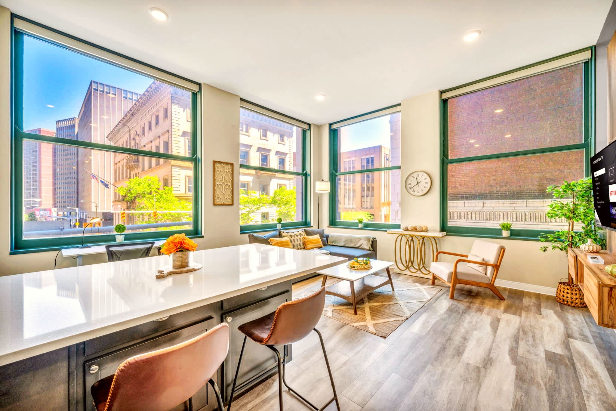 Luxe Flat w/ Heated Pool & Sauna • Gym•Heart of DT — Cleveland, OH — vacation rental