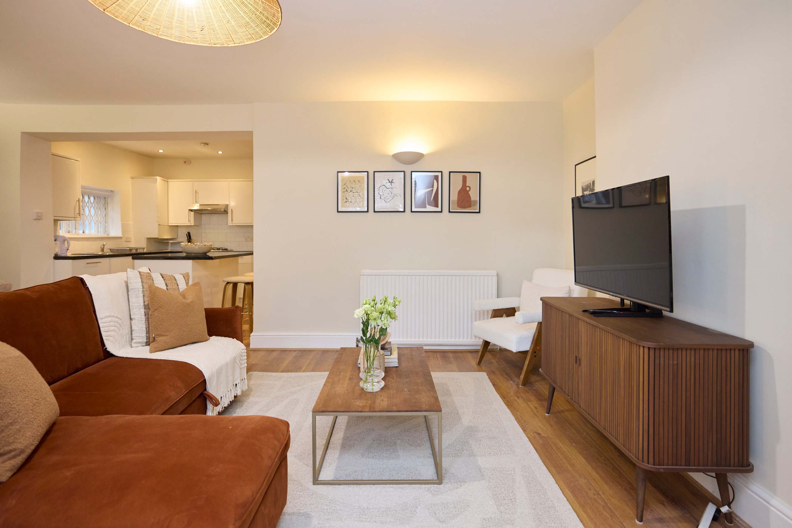 View The Tufnell Threshold in Tufnell Park Road 136 N7 0DU The Tufnell Threshold in Tufnell Park Road 136 N7 0DU - Property image 9 - VivreStays