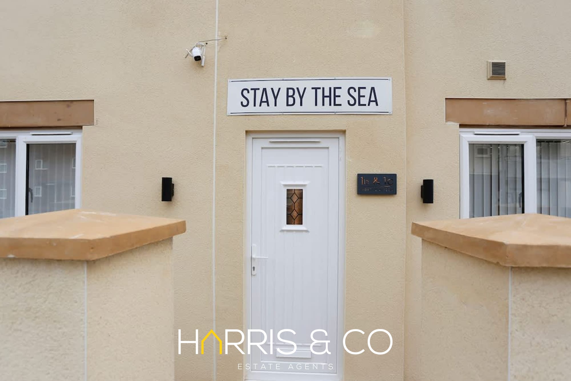 Stay by the Sea, Sleeps 14, Air Con & Parking in Alexandra Road FY1 6BU - Property image 13 - VivreStays
