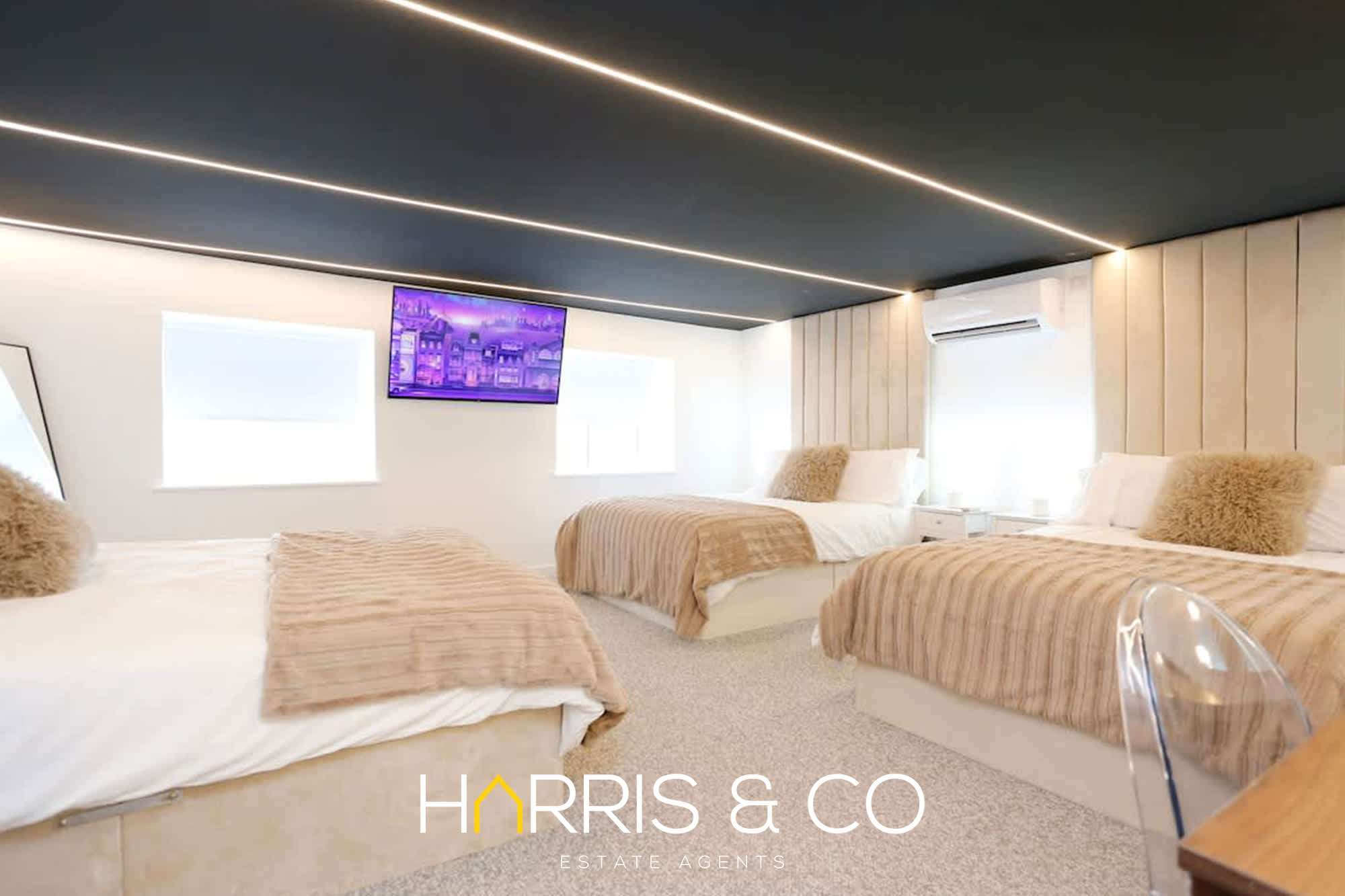 Stay by the Sea, Sleeps 14, Air Con & Parking in Alexandra Road FY1 6BU - Property image 30 - VivreStays