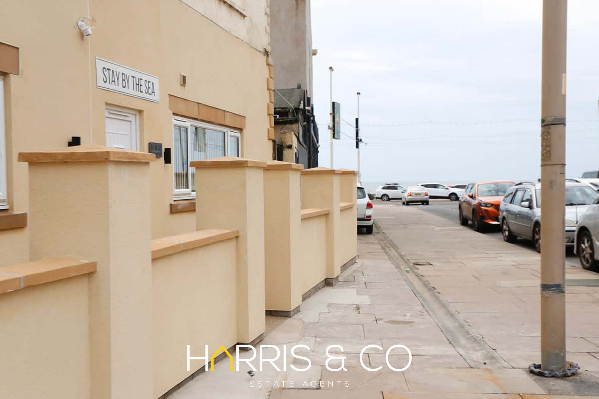 Stay by the Sea, Sleeps 14, Air Con & Parking in Alexandra Road FY1 6BU - Property image 37 - VivreStays