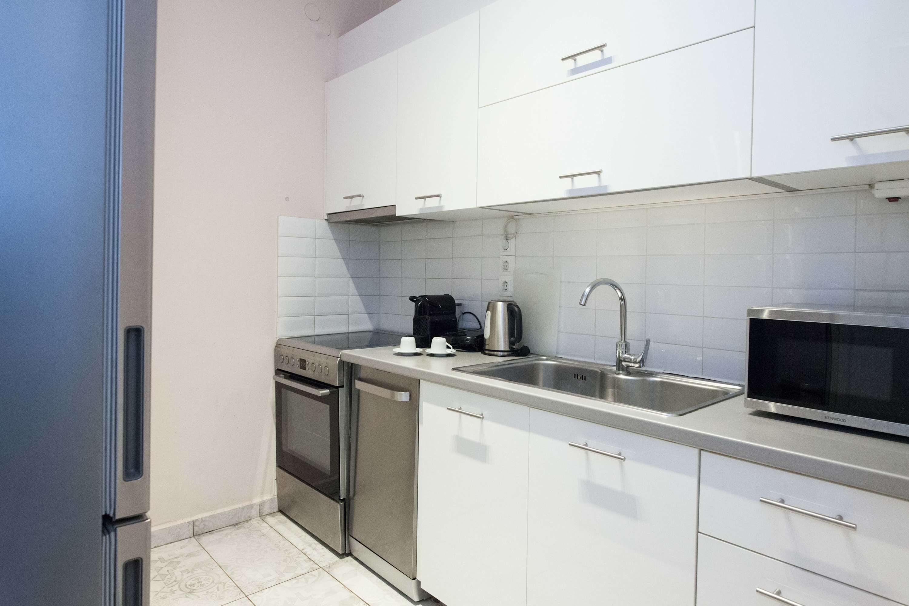 Classic Living 2 Bd Historic Apt near Kallimarmaro in Athens — photo 3