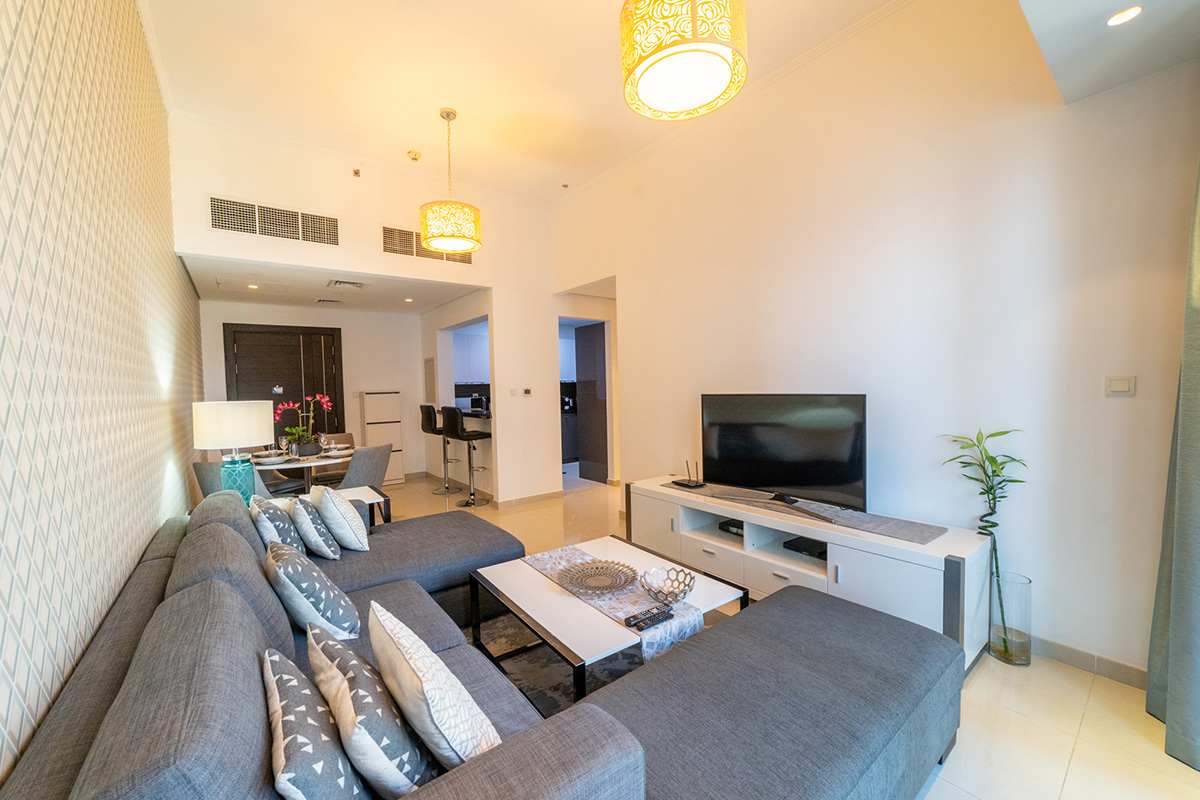 Luxury 2BR Apartment in Dubai with Views - Image 4