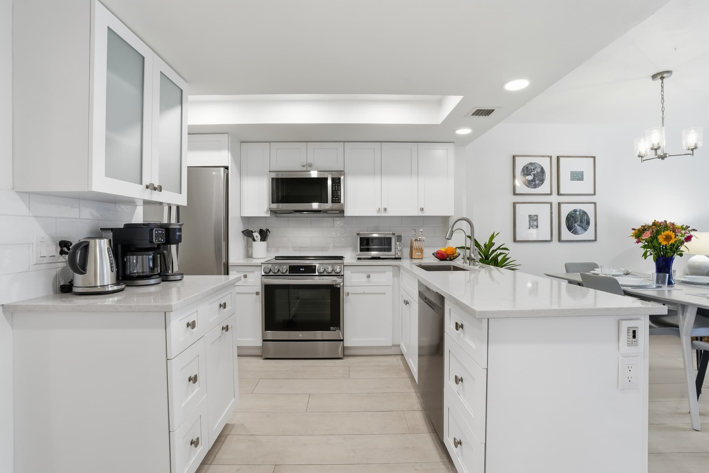 C 117 Luxury Park Shore Resort Condo with Pool | Photo 9