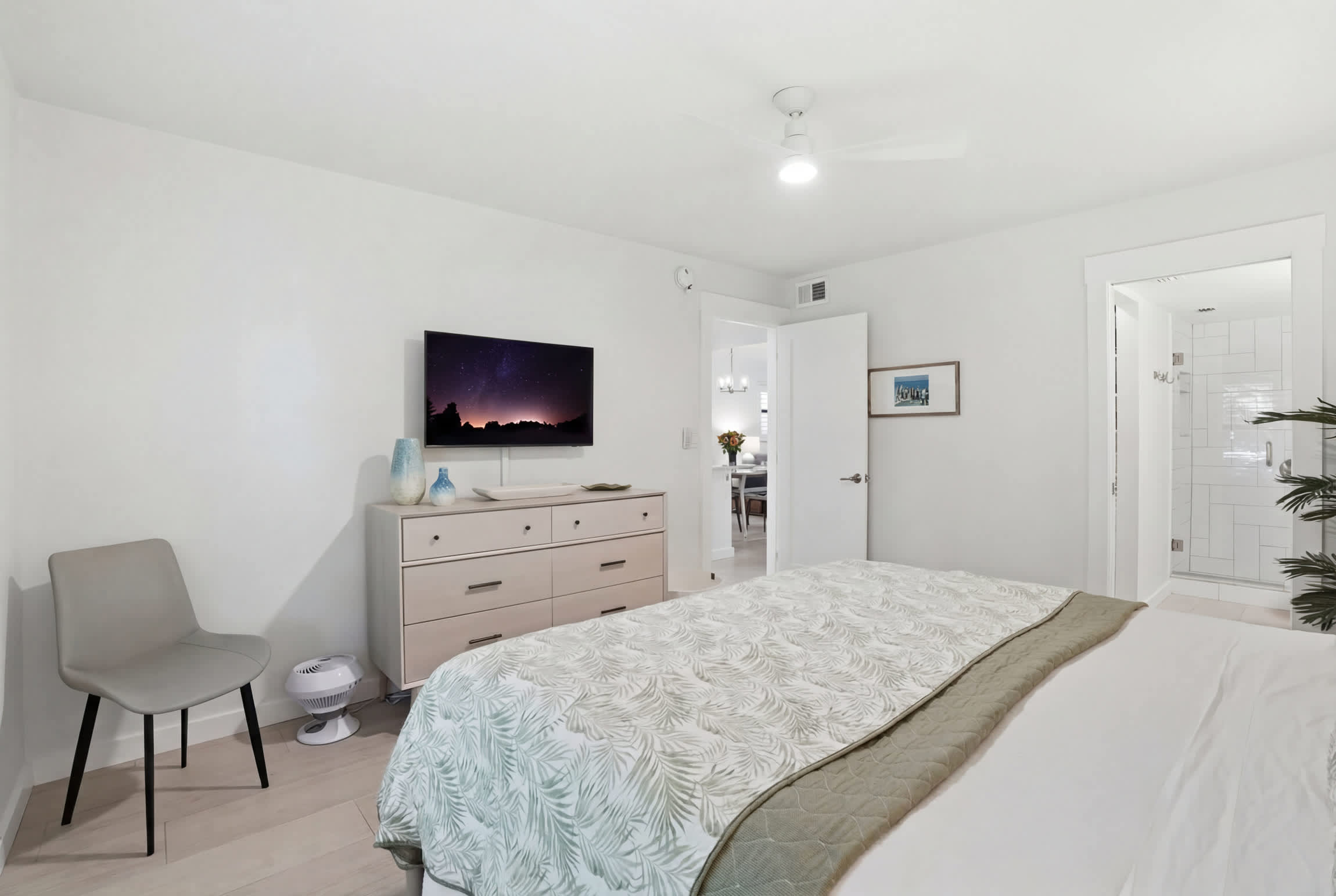 C 117 Luxury Park Shore Resort Condo with Pool | Photo 18