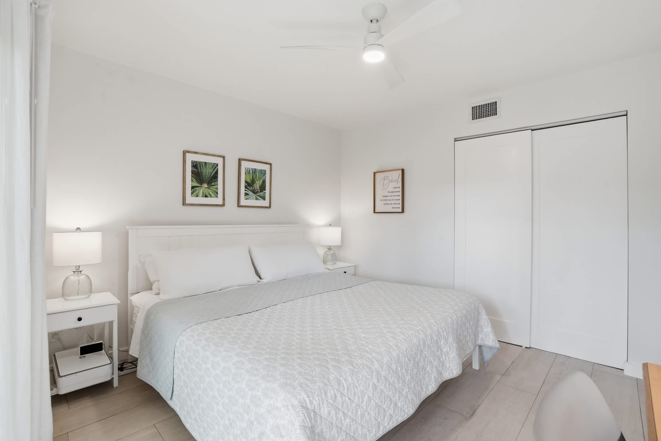 C 117 Luxury Park Shore Resort Condo with Pool | Photo 4