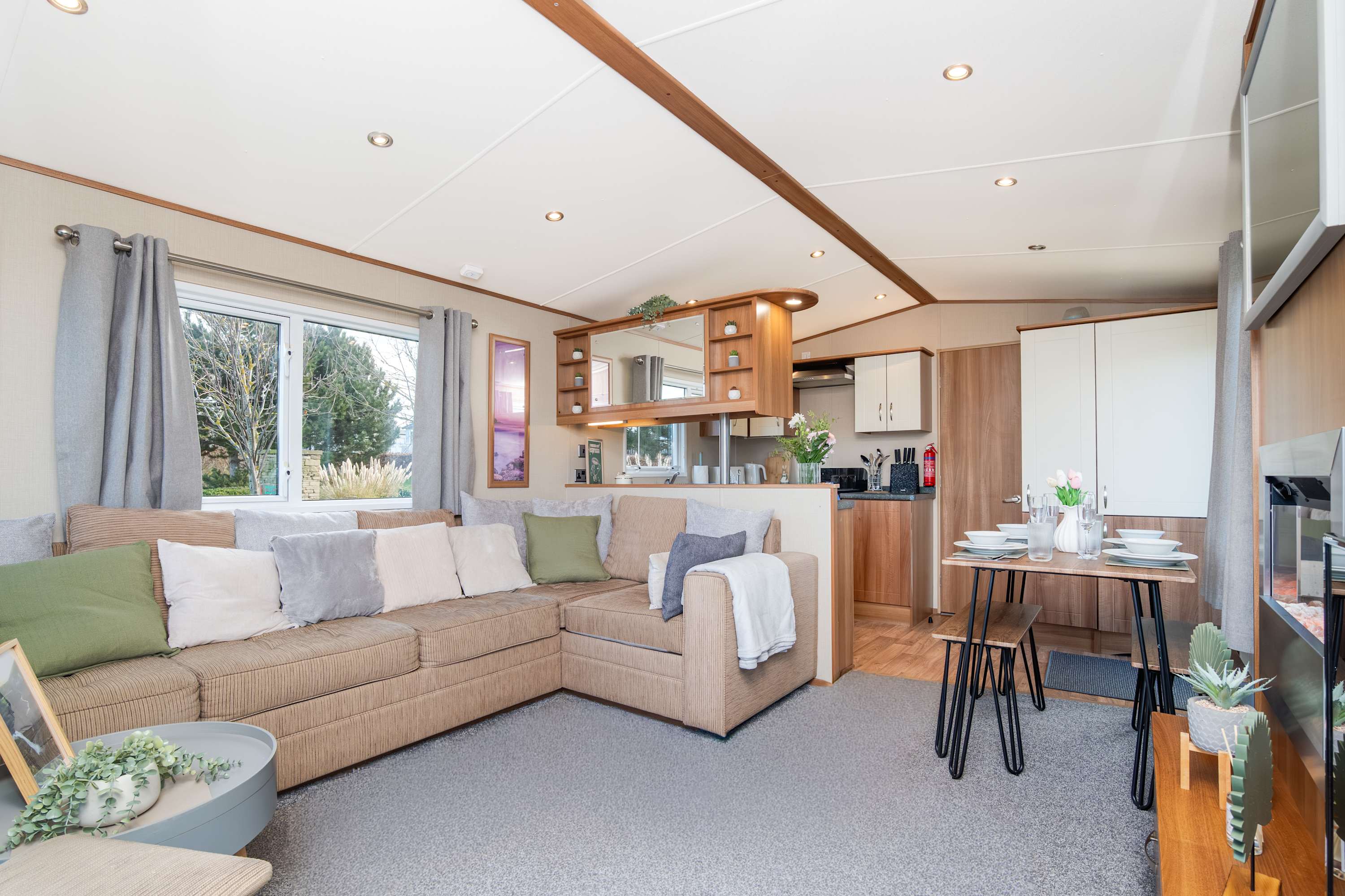 Family Friendly|Pool |Seton Sand |Parking| Sleep 7 in Links Road EH32 0QF - Property image 24 - VivreStays