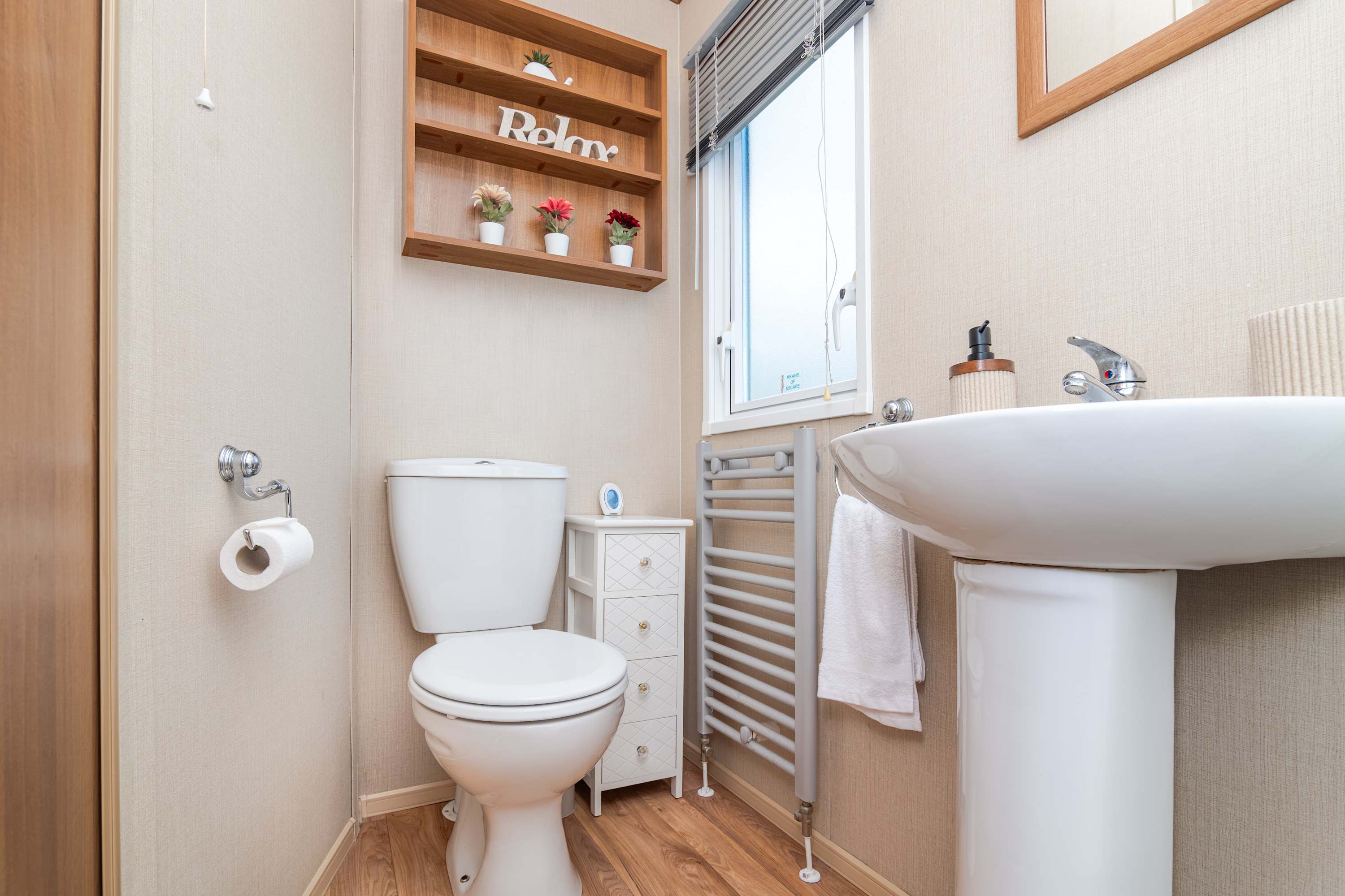 Family Friendly|Pool |Seton Sand |Parking| Sleep 7 in Links Road EH32 0QF - Property image 25 - VivreStays