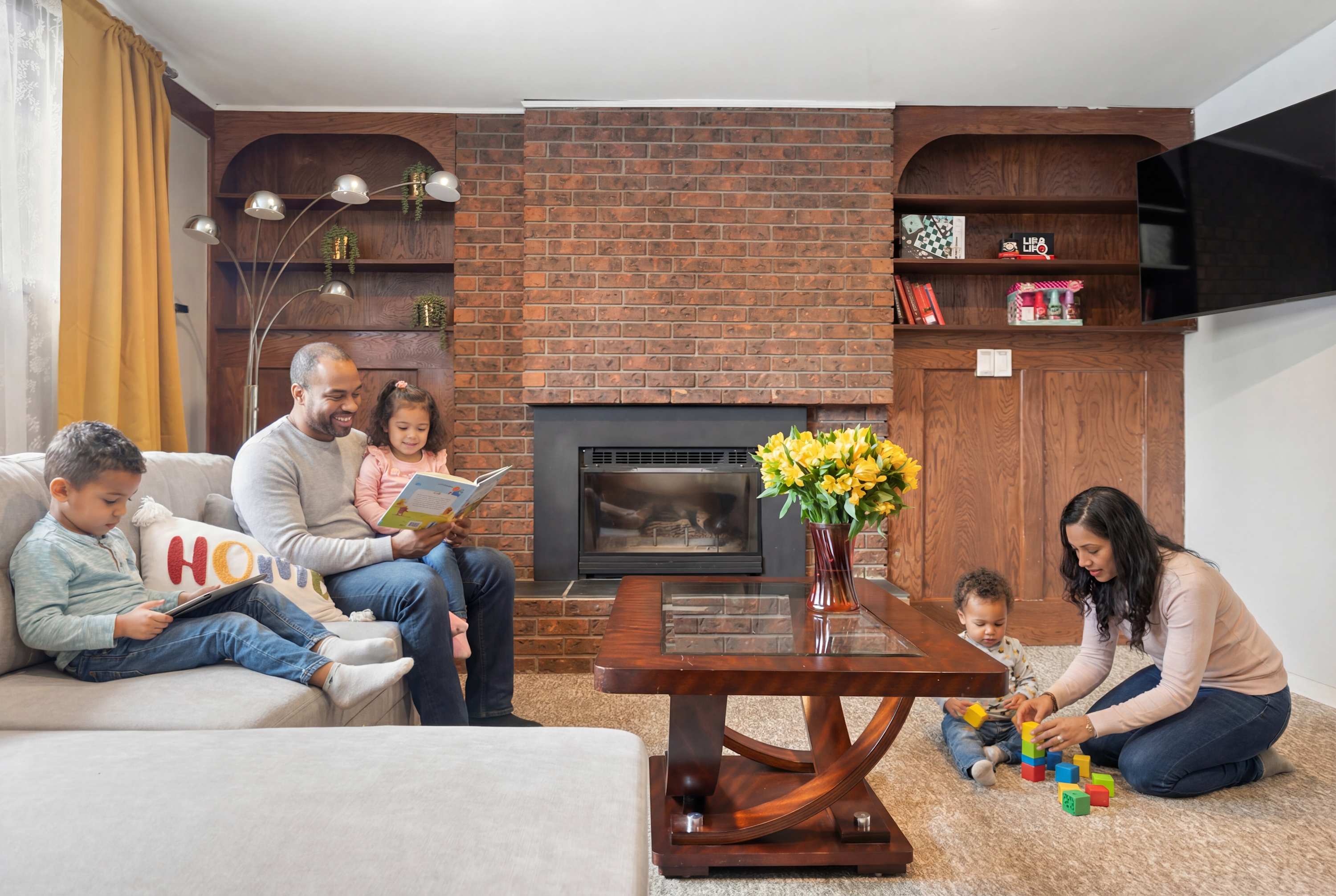 2BR Cozy Suite• Fireplace• Yoga Studio• FREE Banff Pass• Parking• Netflix! — Calgary, Alberta — vacation rental