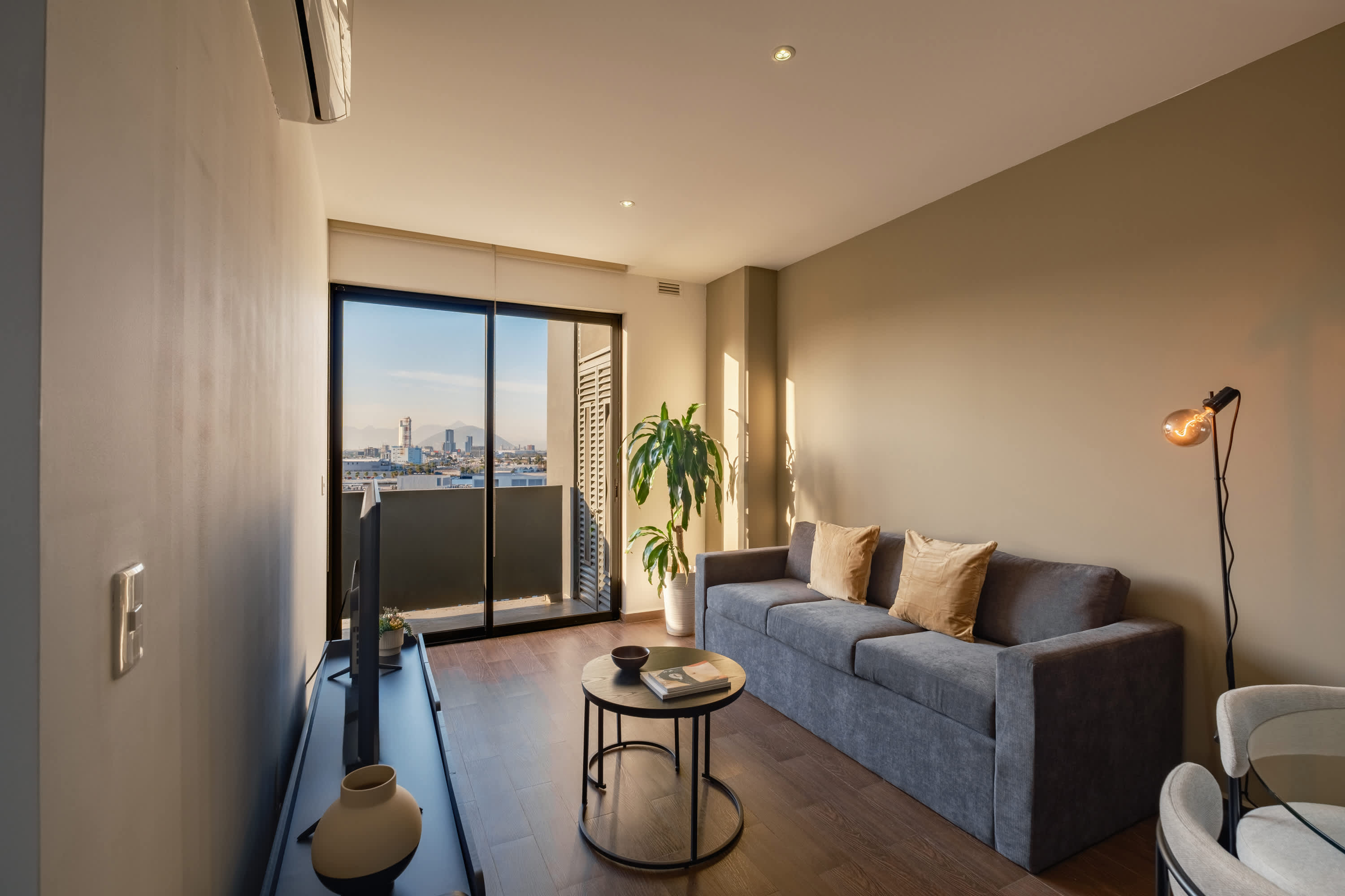 Upscale 1BR Oasis: A/C, Pool & In-Unit Laundry — Monterrey, Nuevo León — vacation rental