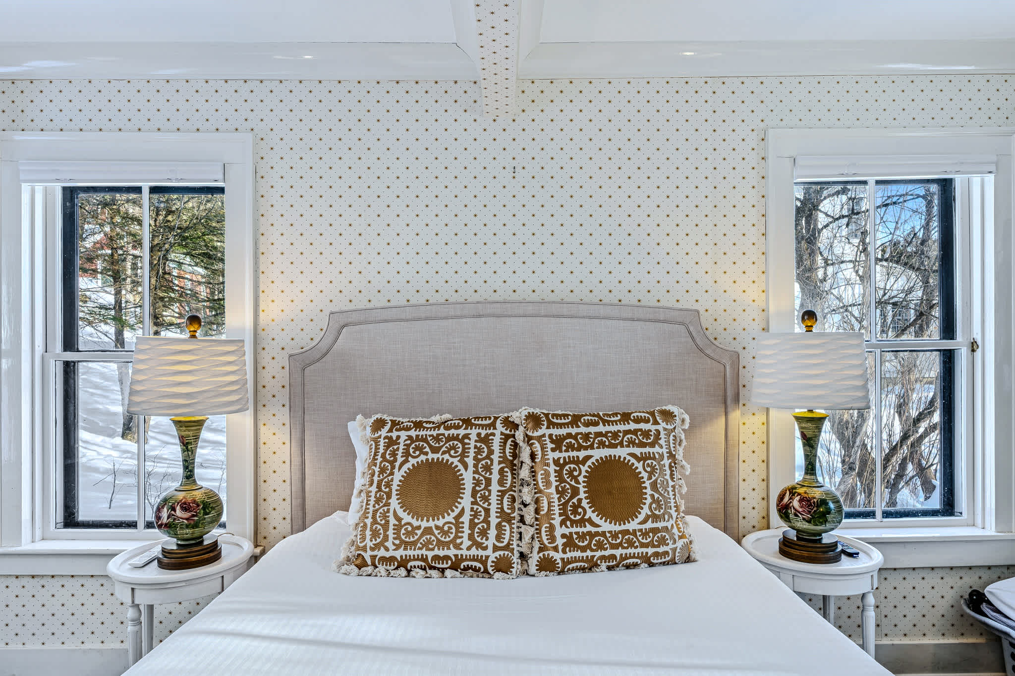 Walk to Mt. Peg Trail + Village, Enjoy Porch Views