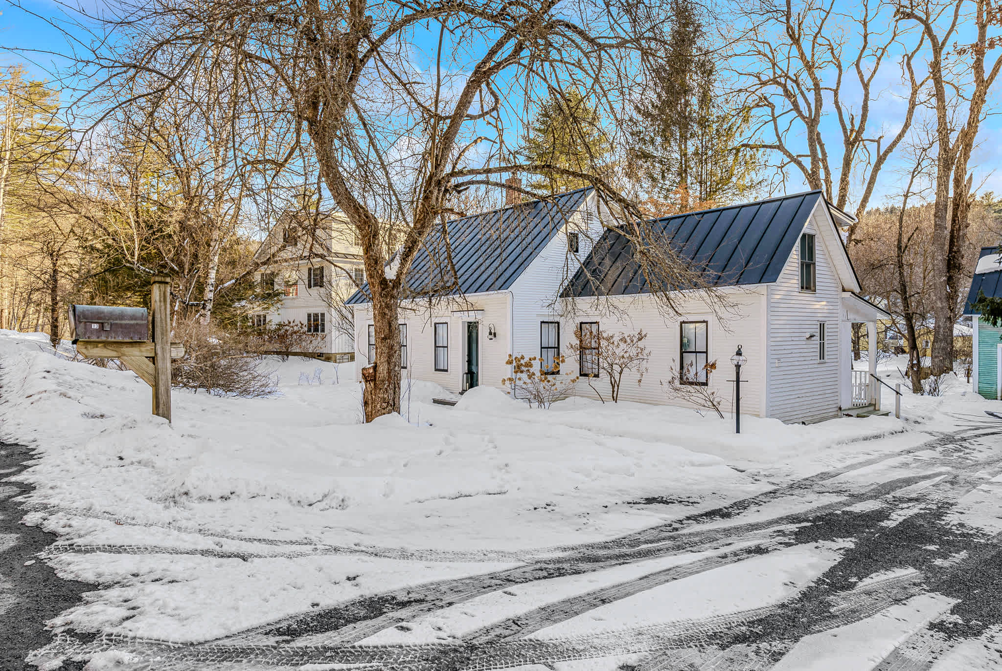 Walk to Mt. Peg Trail + Village, Enjoy Porch Views