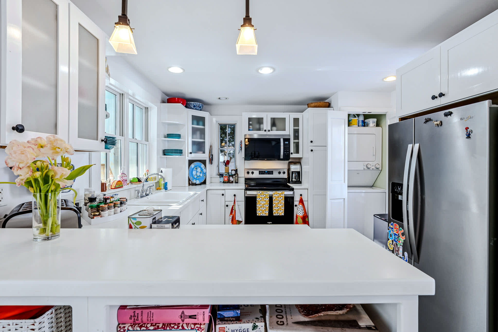 Walk to Mt. Peg Trail + Village, Enjoy Porch Views