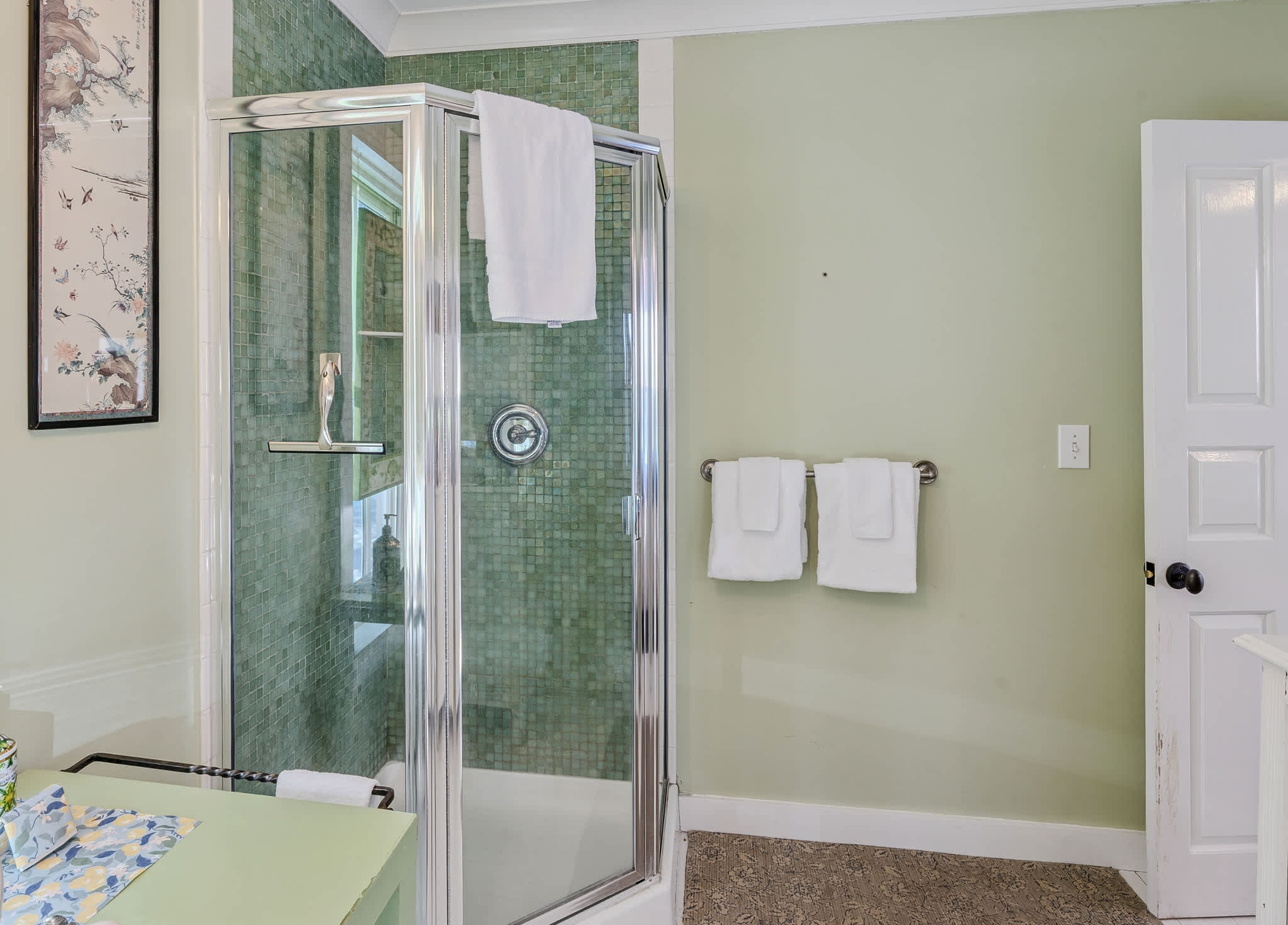 Walk to Mt. Peg Trail + Village, Enjoy Porch Views