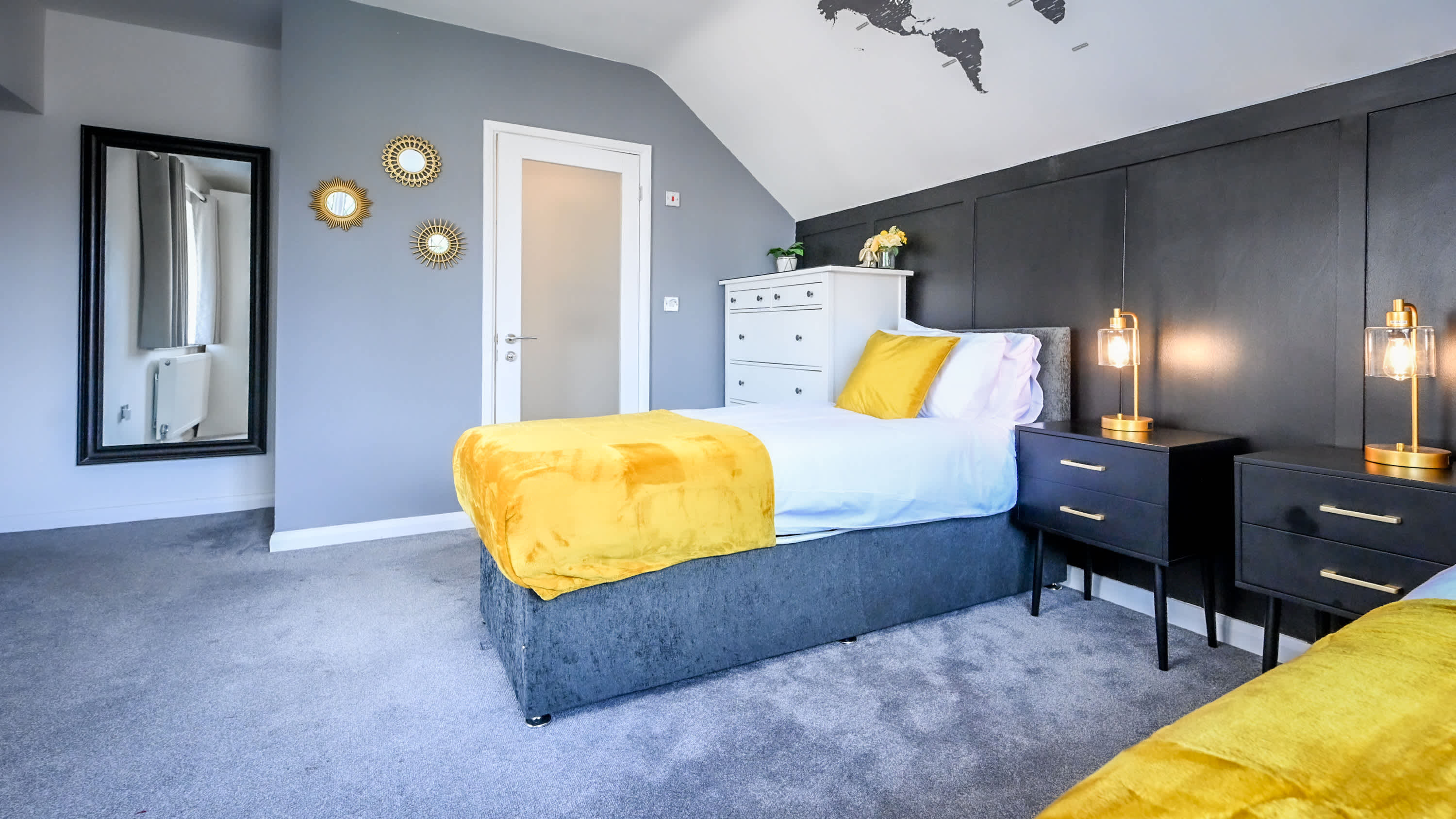 View Spacious 5 Bedroom House by Jesswood Properties with Private Pool Parking x 3 in Bushmead Road 2 LU2 7EU Spacious 5 Bedroom House by Jesswood Properties with Private Pool Parking x 3 in Bushmead Road 2 LU2 7EU - Property image 11 - VivreStays