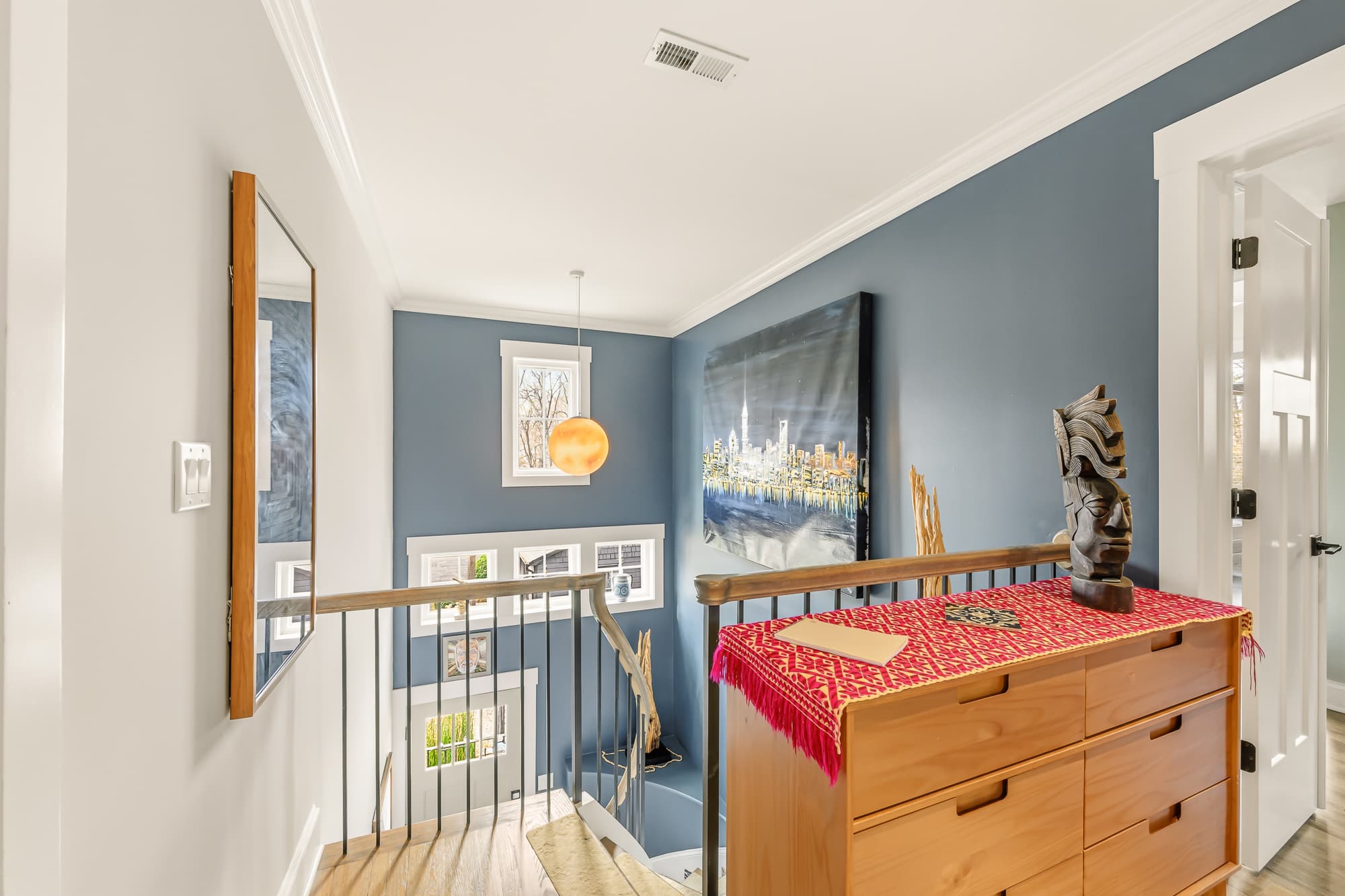 Rowen Tree Queen Room — Charlotte, NC — vacation rental