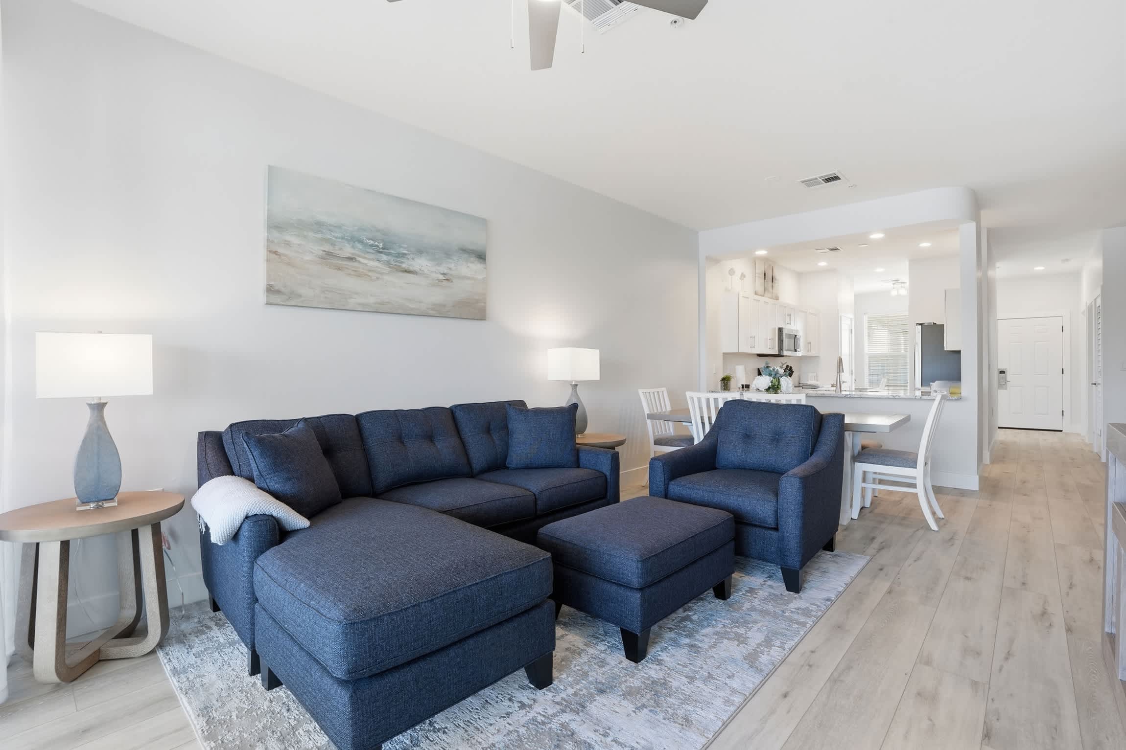 1524 Lake and Golf View Totally Updated | Photo 2