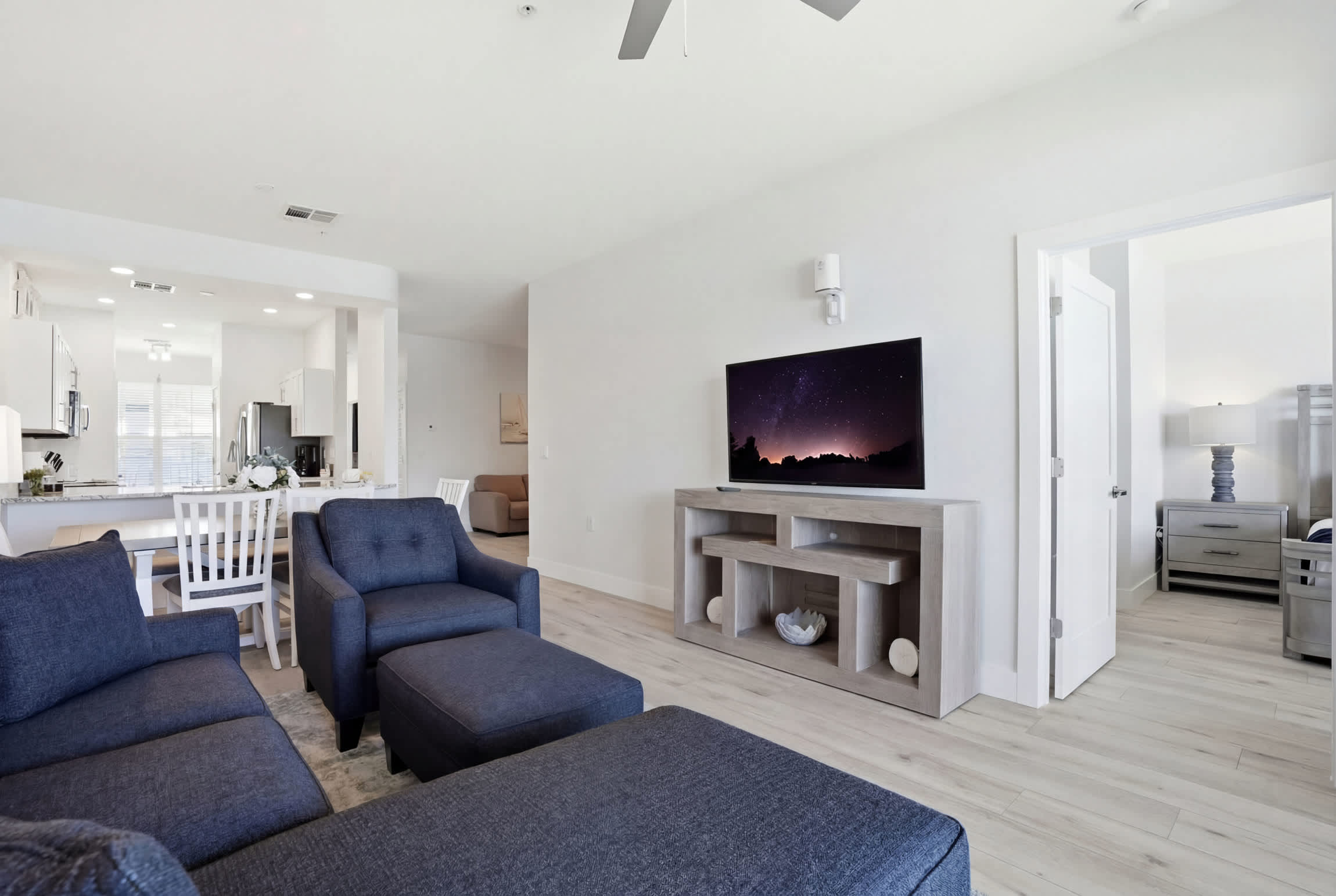 1524 Lake and Golf View Totally Updated | Photo 21