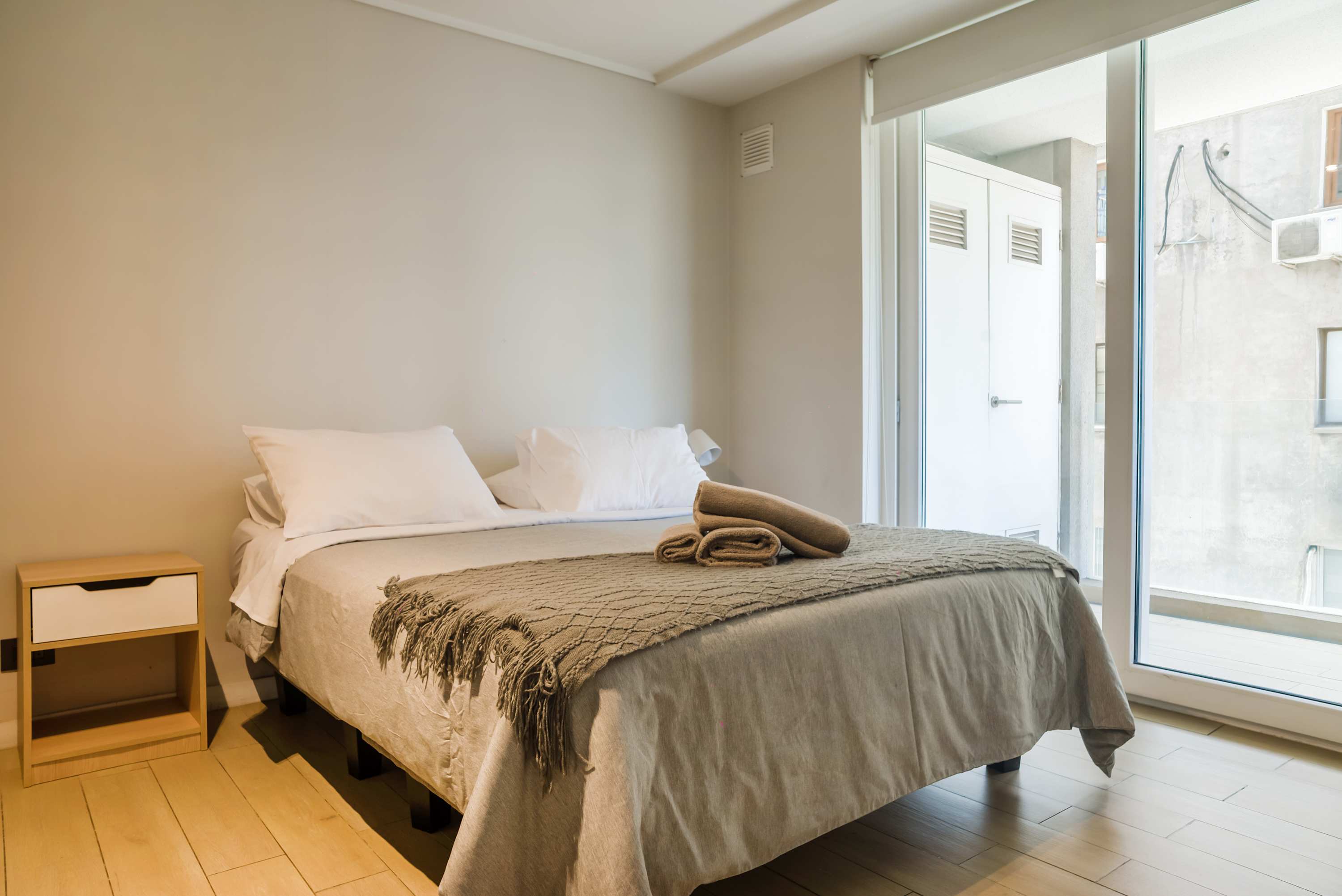 Modern 2BR 2BA Flat | Steps from Costanera Center