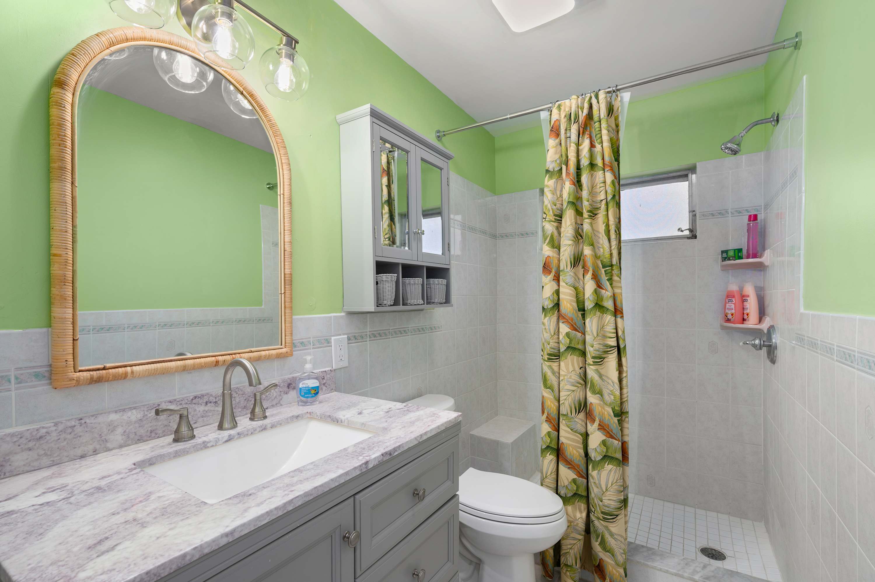 Heated Pool Villa! 5MI to Indian Rocks Beach!