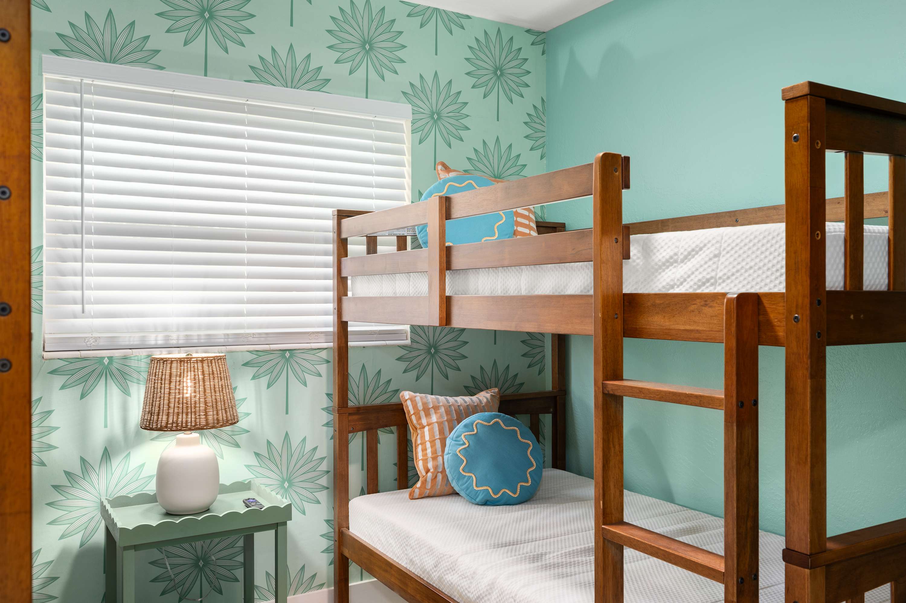 Heated Pool Villa! 5MI to Indian Rocks Beach!