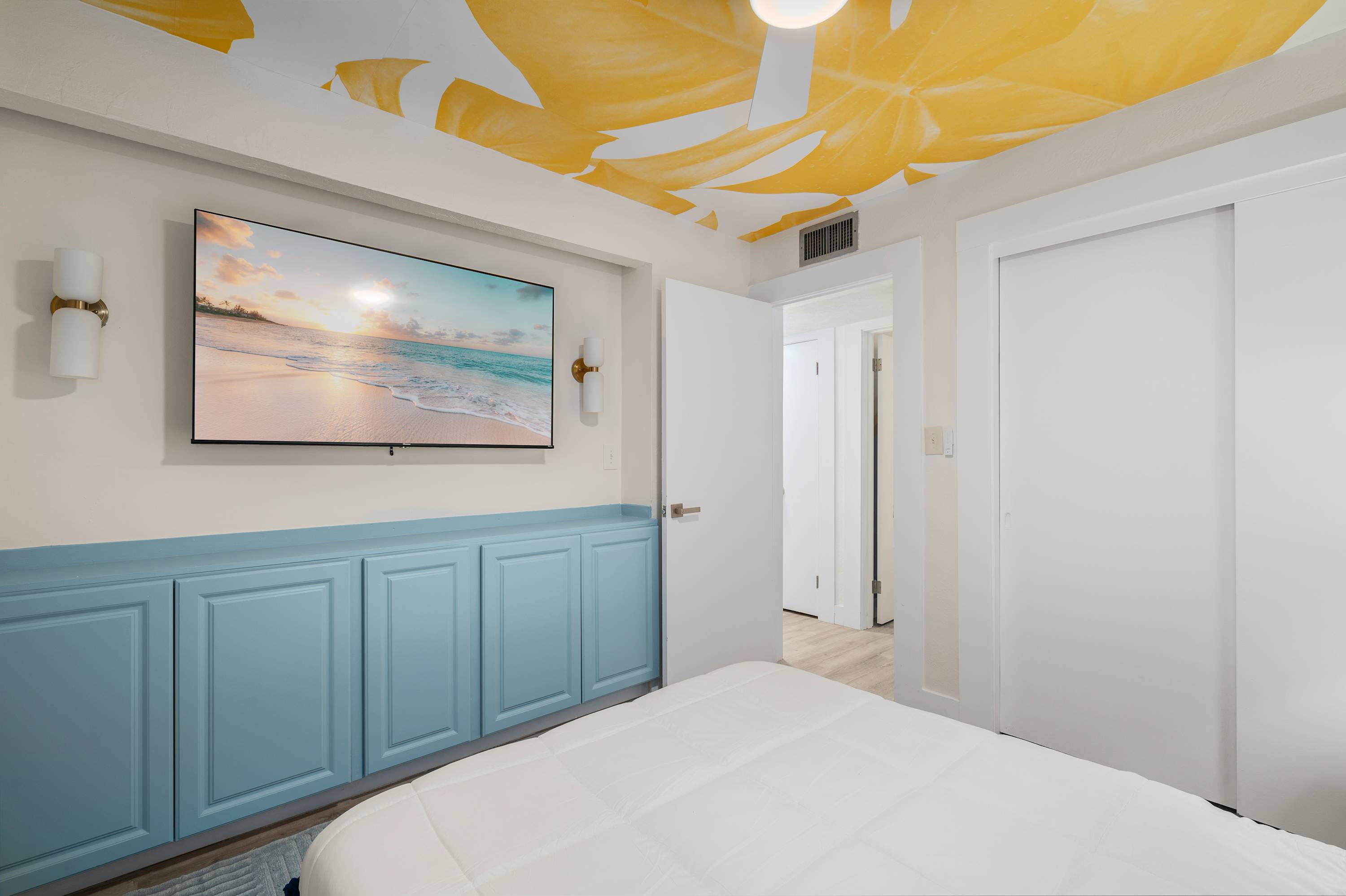 Heated Pool Villa! 5MI to Indian Rocks Beach!