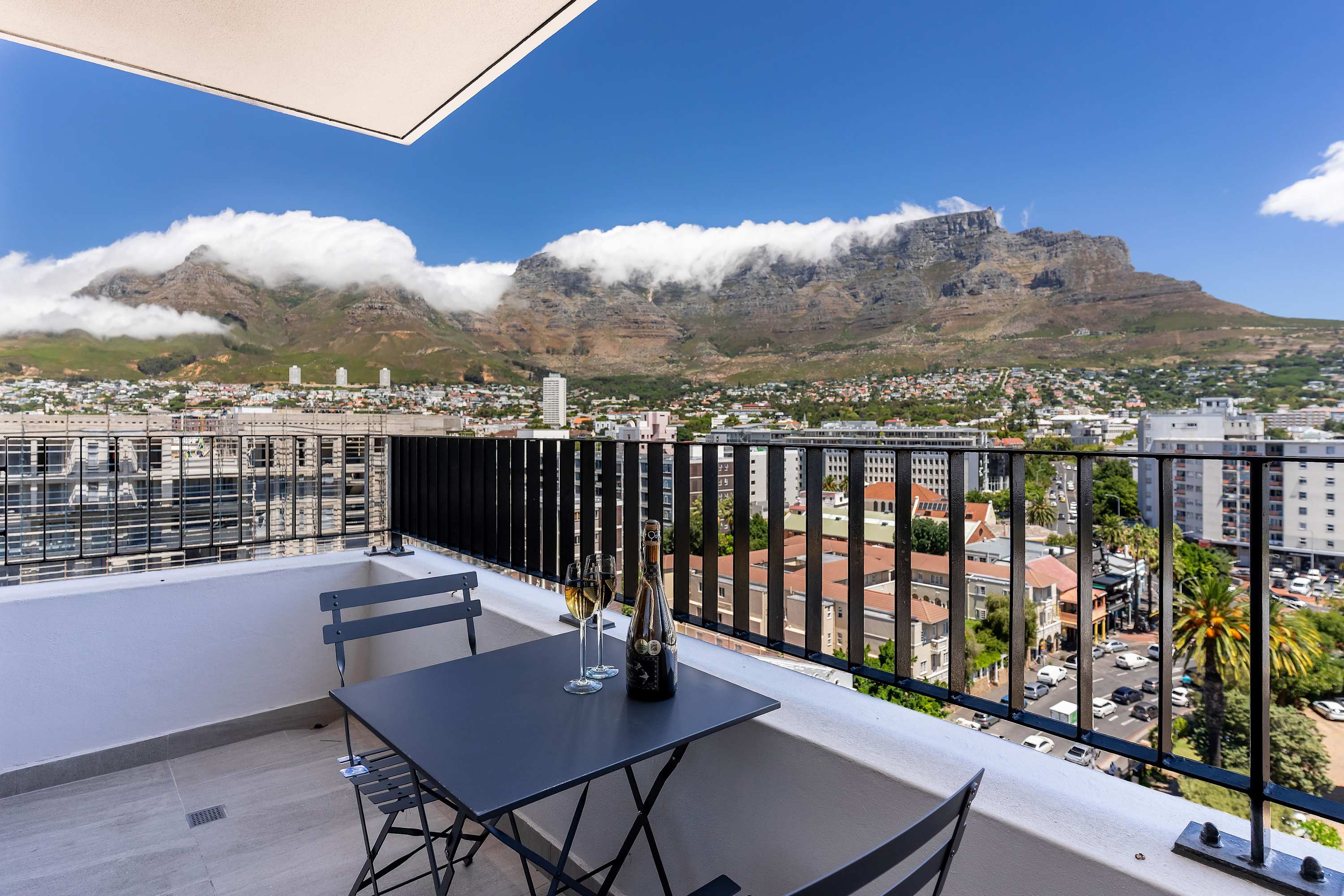 York Urban Views - Studio, Mountain Views, Gym — Cape Town, Western Cape — vacation rental